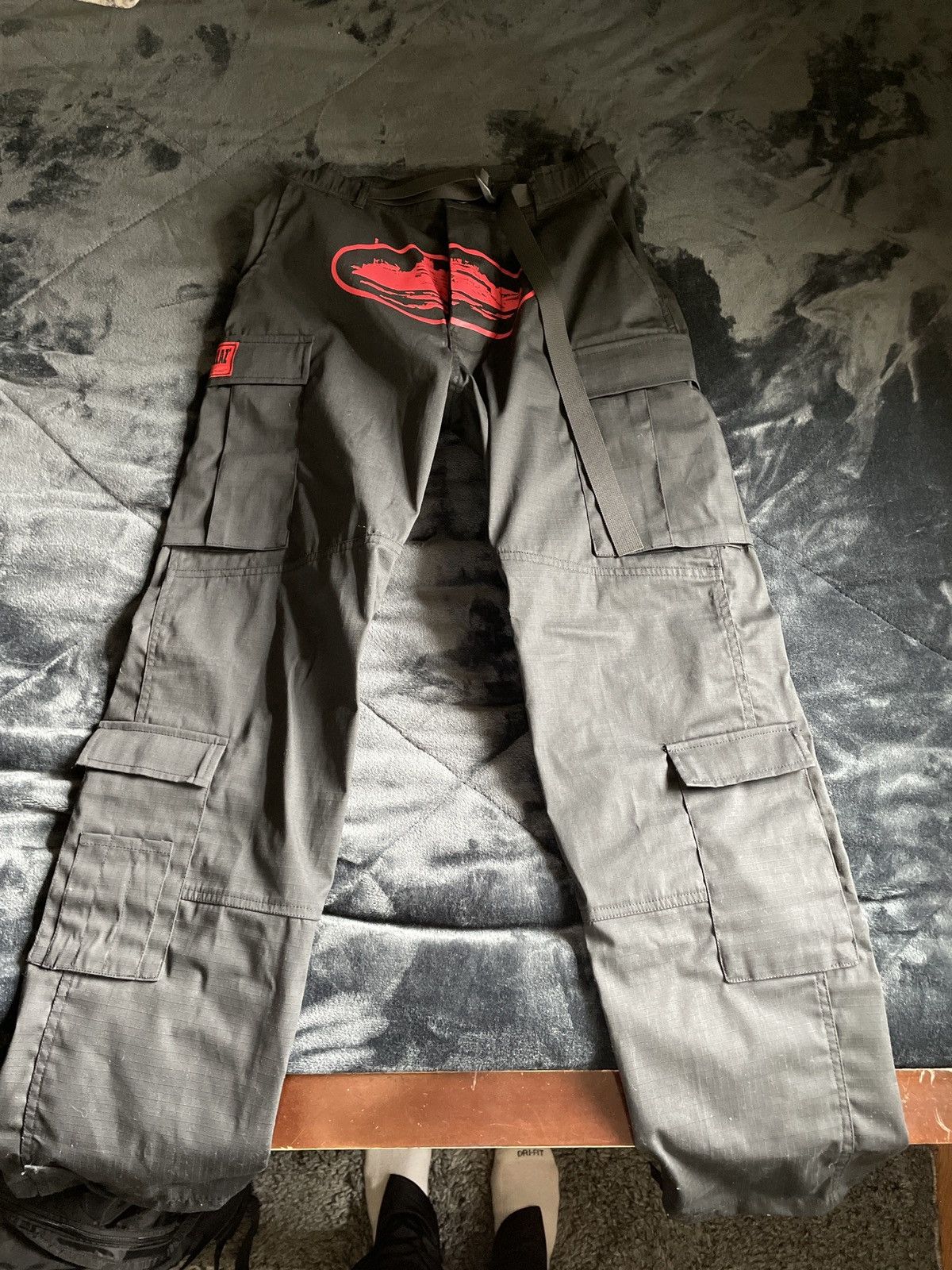 Crtz rtw red cargos