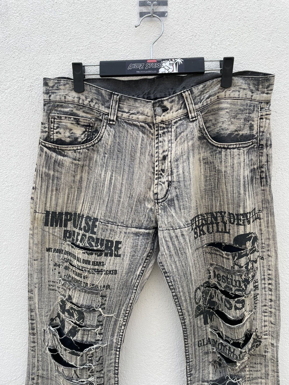 Japanese Brand Distressed rips design Jeans