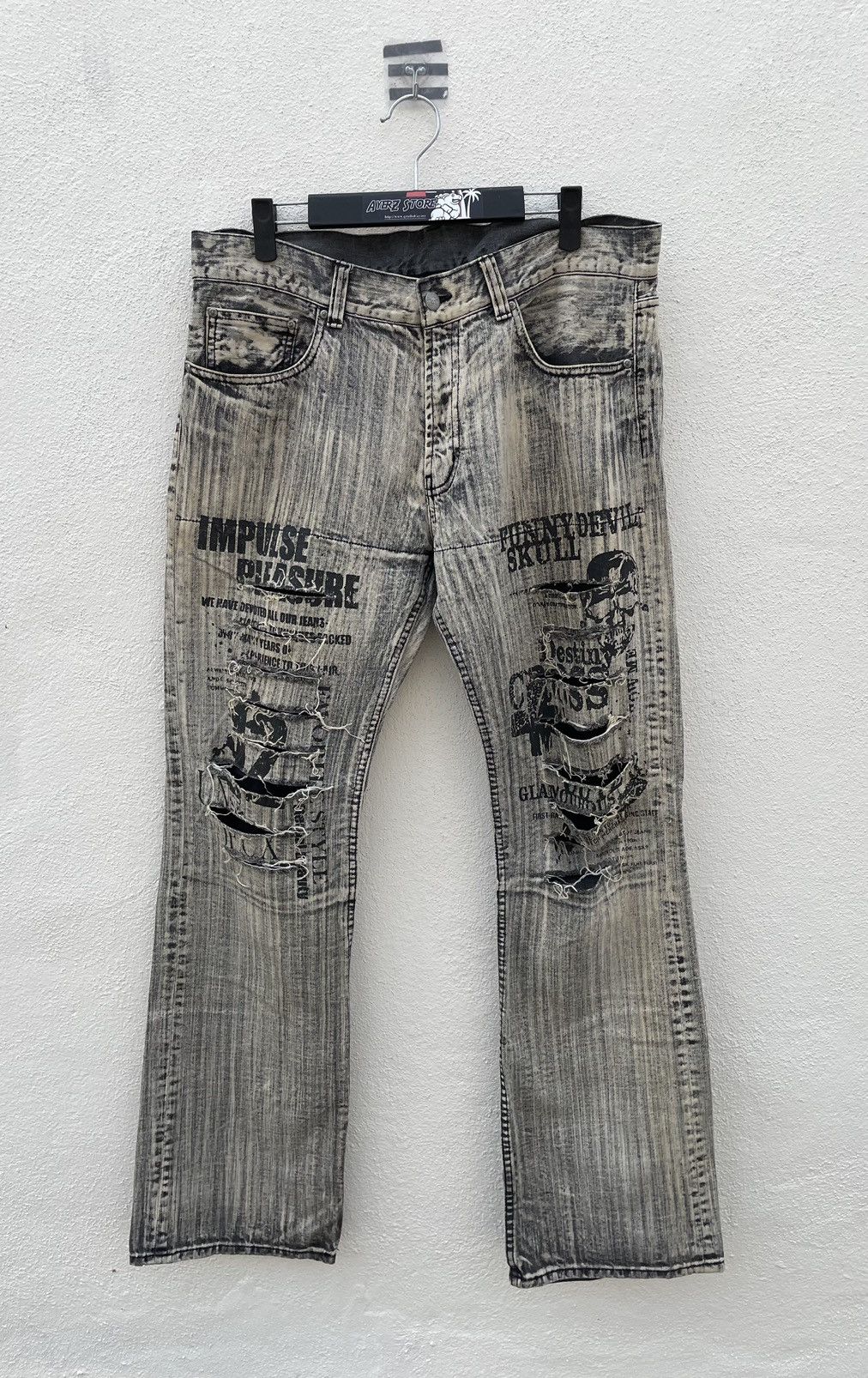 Japanese Brand Japanese Brand Distressed rips design Jeans Size US 36 / EU 52 - 2 Thumbnail