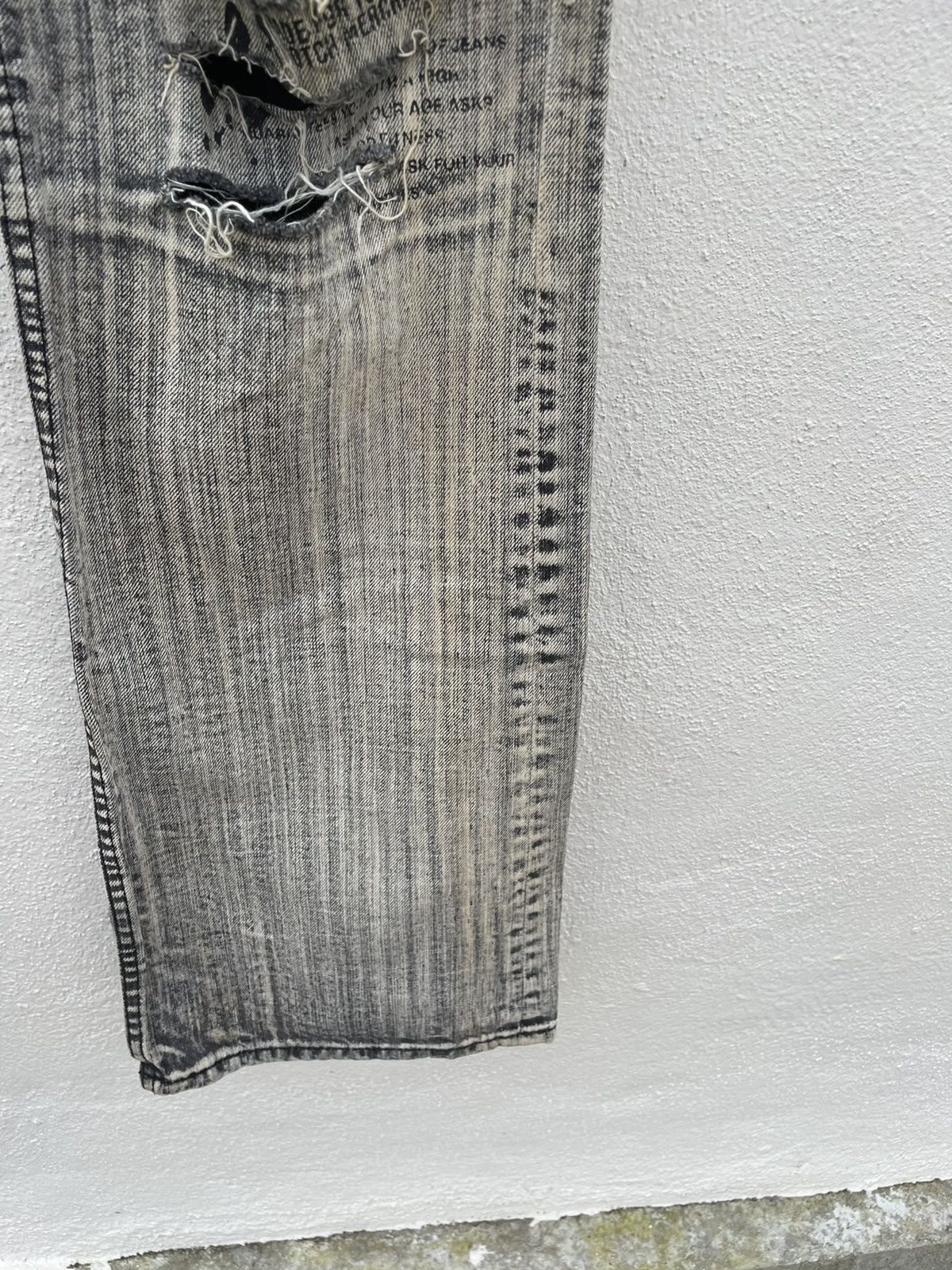 Japanese Brand Japanese Brand Distressed rips design Jeans Size US 36 / EU 52 - 5 Thumbnail