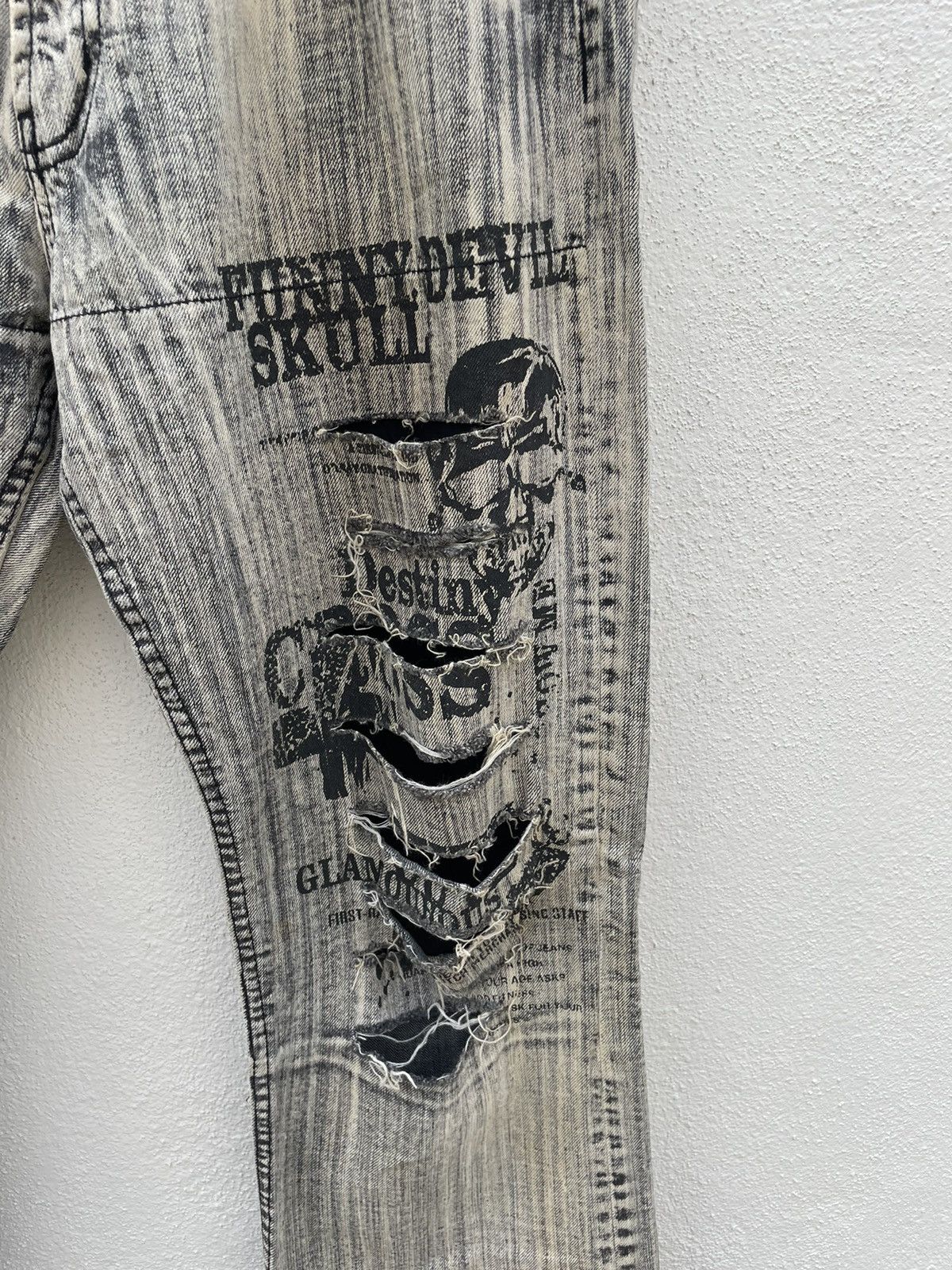 Japanese Brand Japanese Brand Distressed rips design Jeans Size US 36 / EU 52 - 4 Thumbnail