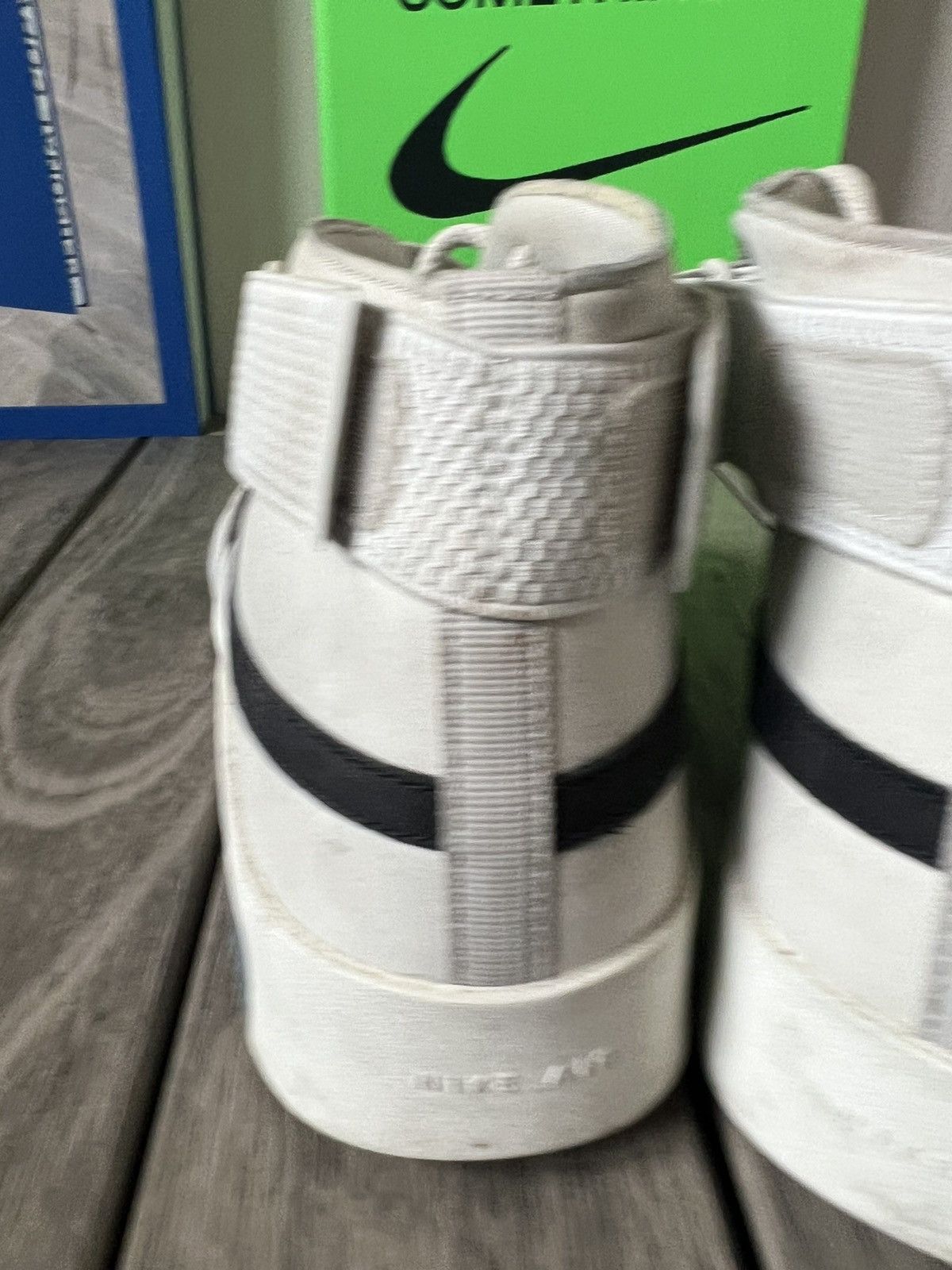 Fear of God × Nike Fear of God Nike Air Raid Light Bone Size US 13 / EU 46 - 6 Thumbnail