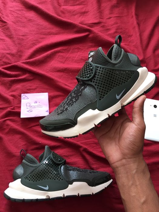 Nike sock dart clearance mid stone island sequoia