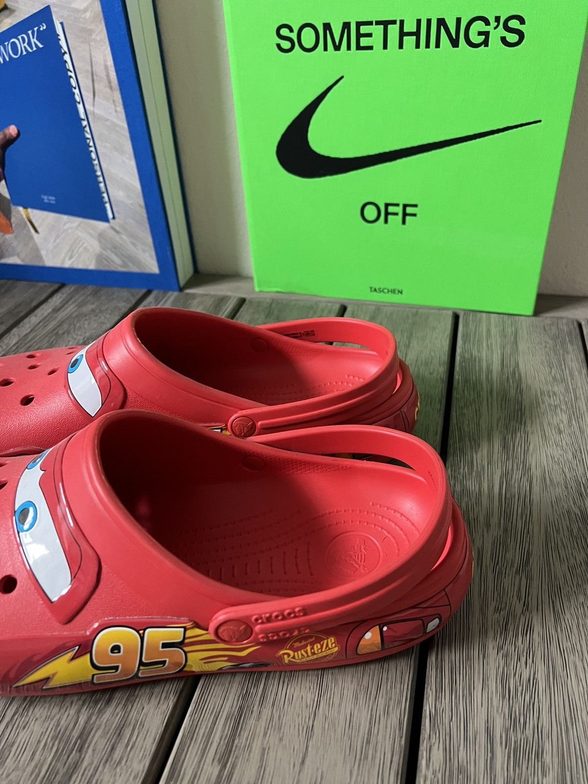 Crocs × Disney Crocs Lightning McQueen sandals Size US 13 / EU 46 - 4 Thumbnail