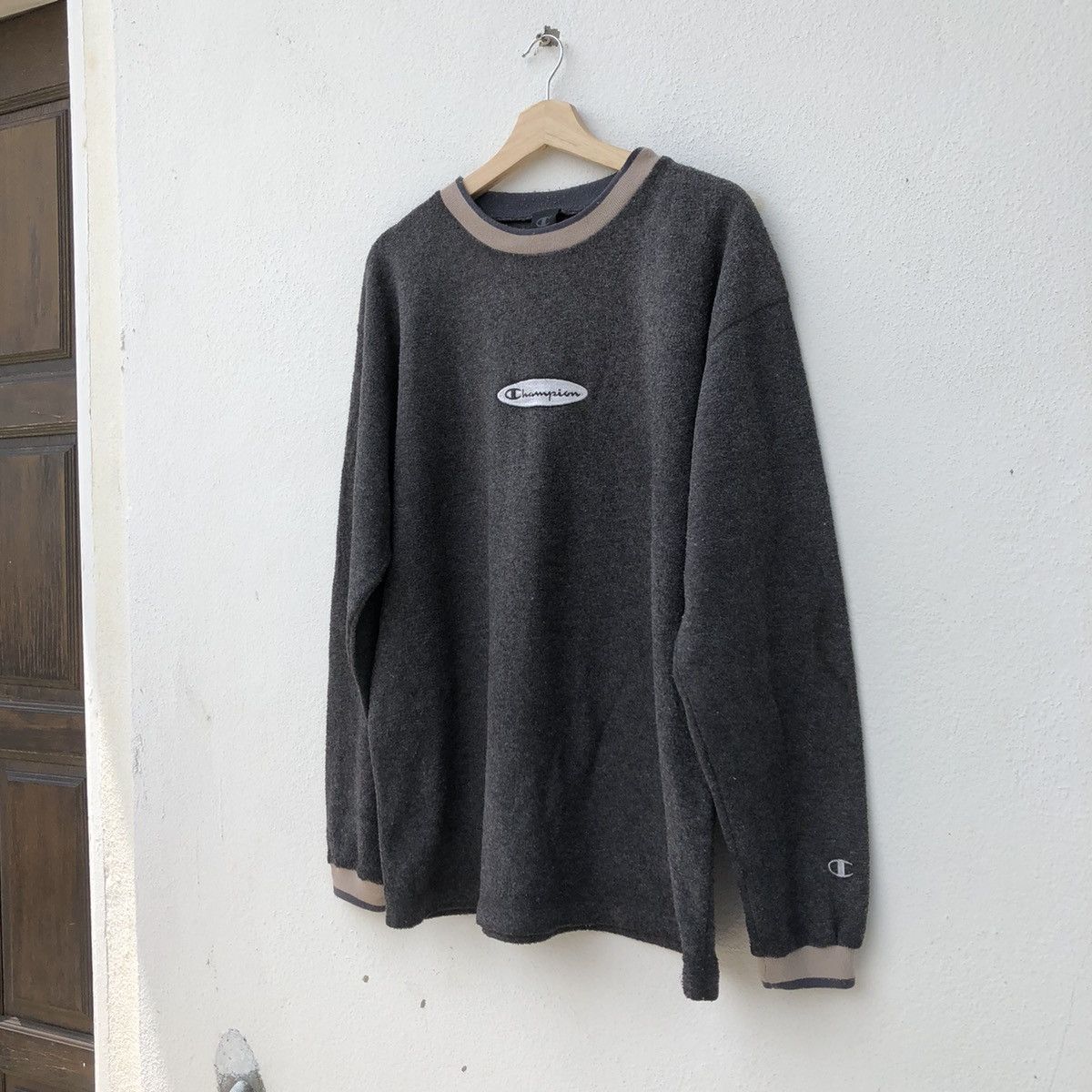 VINTAGE SWEATSHIRT CHAMPION CENTRE LOGO