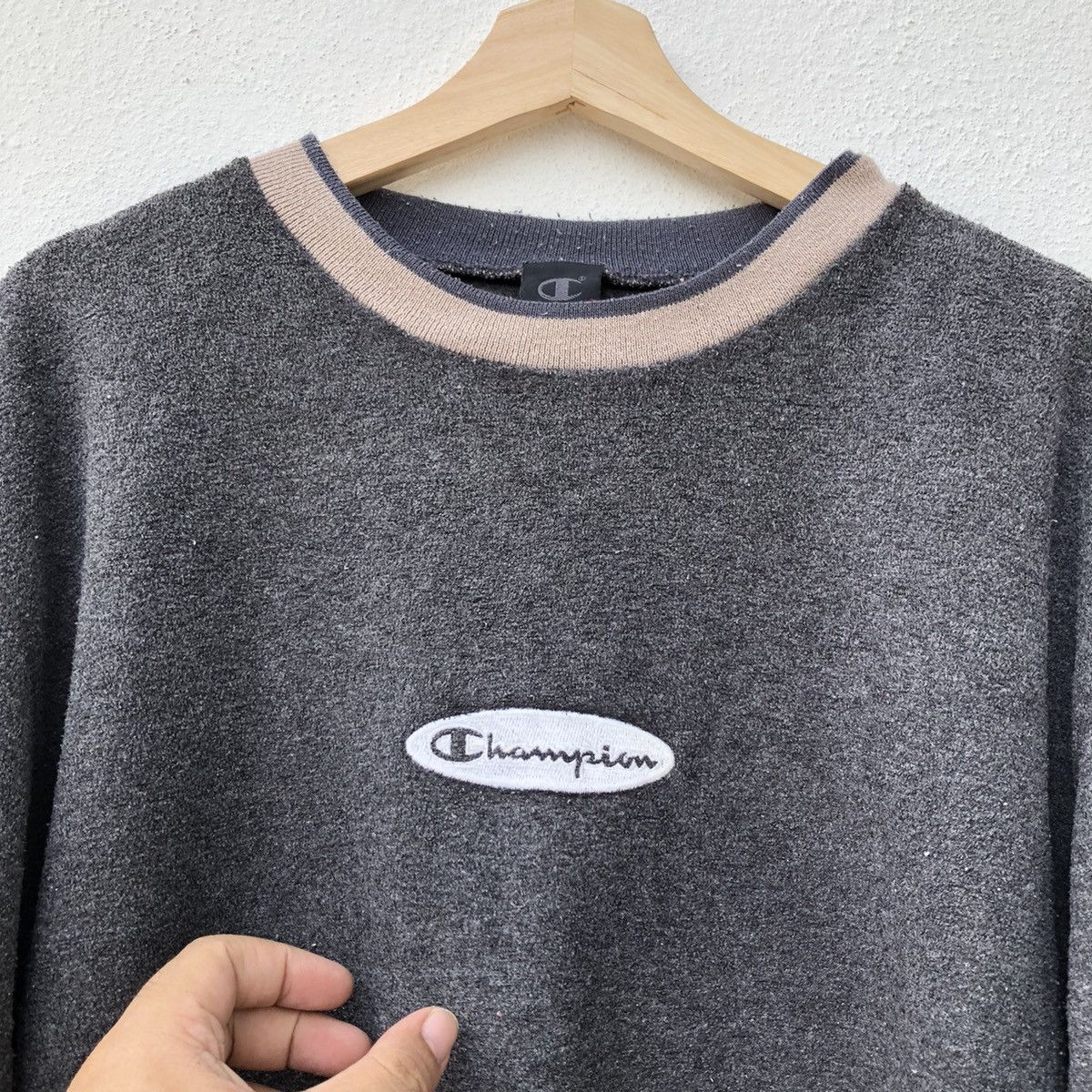 VINTAGE SWEATSHIRT CHAMPION CENTRE LOGO