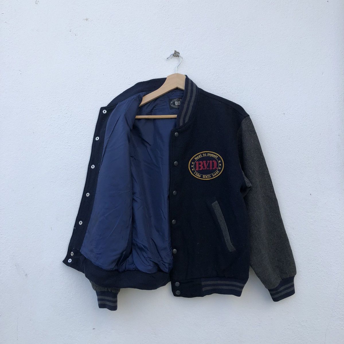 Japanese Brand BVD BIG LOGO VINTAGE VARSITY JACKET Size US M / EU 48-50 / 2 - 6 Thumbnail