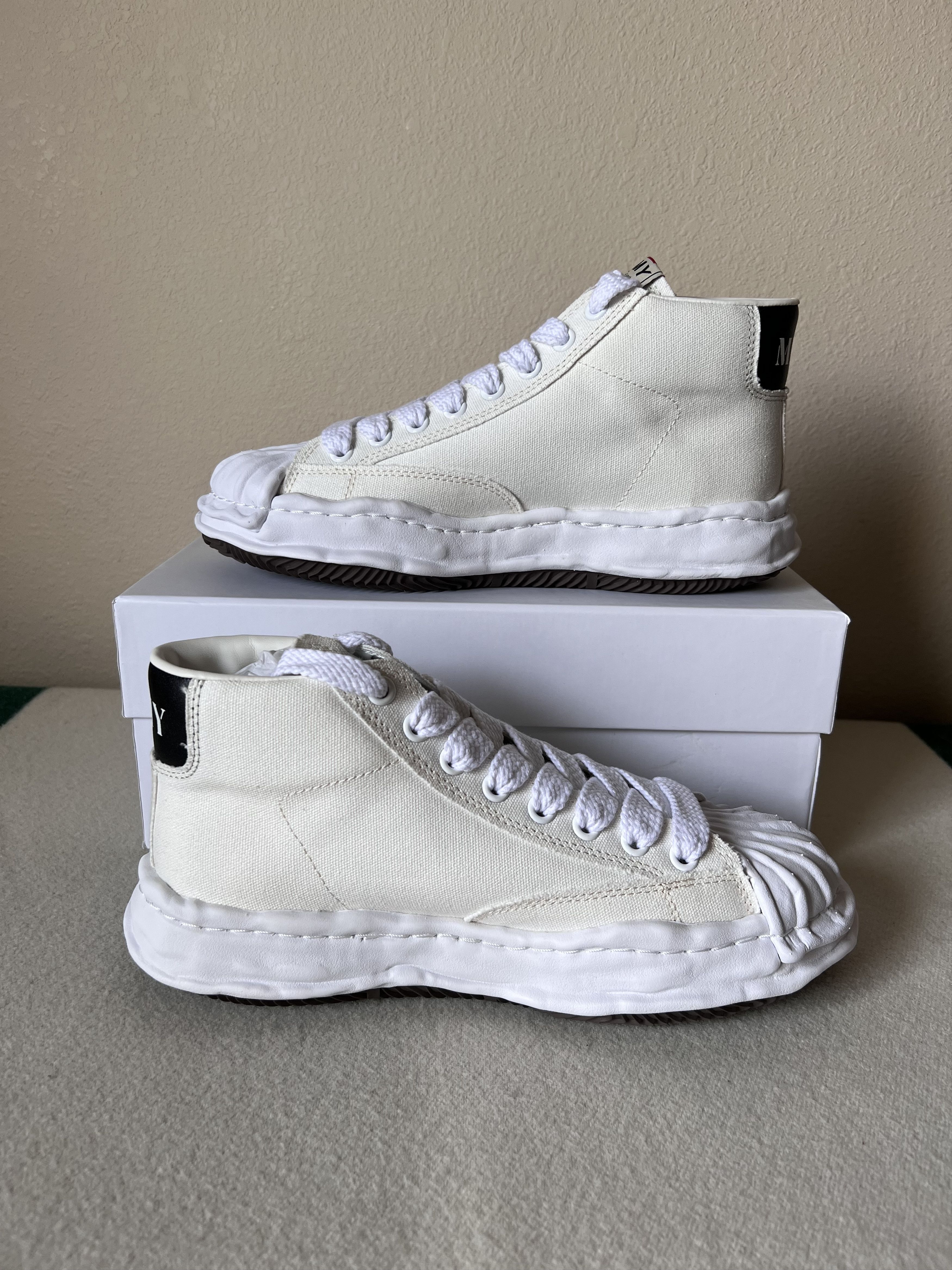 Maison MIHARA YASUHIRO Maison Mihara Yasuhiro OG Sole Blakey High in White Canvas Size US 10 / EU 43 - 3 Thumbnail