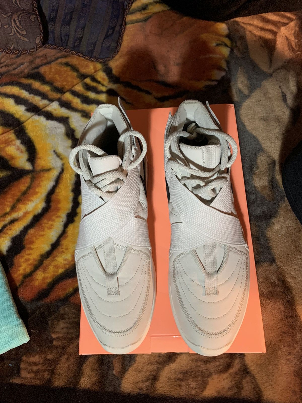 Fear of God × Nike Air Fear Of God Raid Light Bone 2019 Size US 11 / EU 44 - 4 Thumbnail
