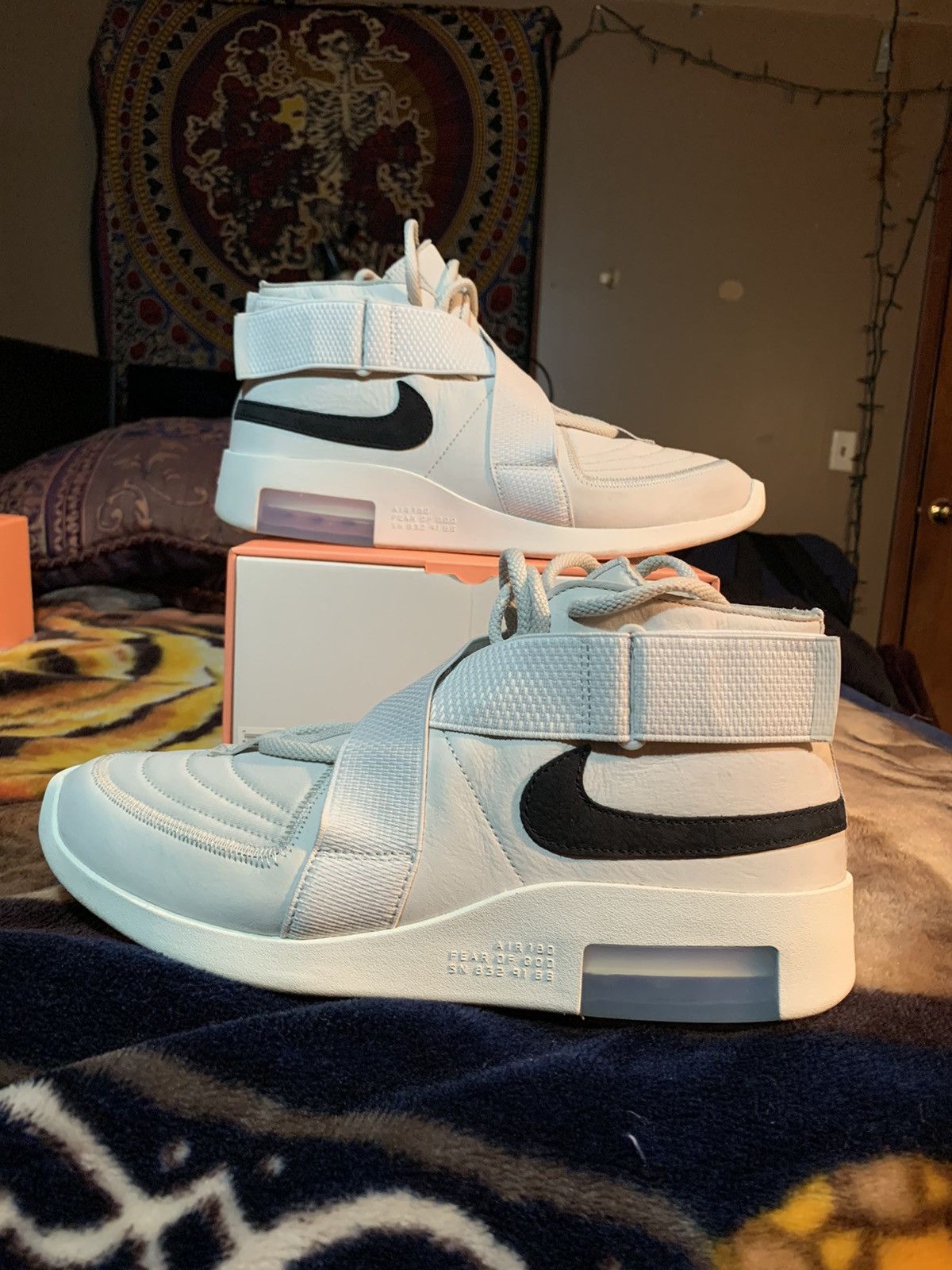 Fear of God × Nike Air Fear Of God Raid Light Bone 2019 Size US 11 / EU 44 - 3 Thumbnail
