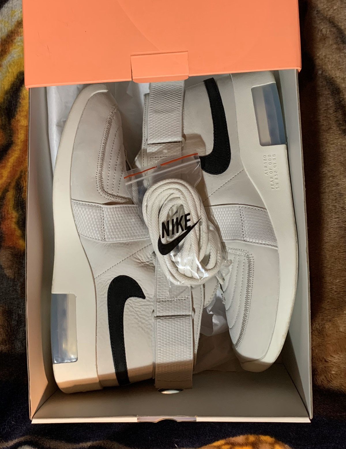 Fear of God × Nike Air Fear Of God Raid Light Bone 2019 Size US 11 / EU 44 - 8 Thumbnail