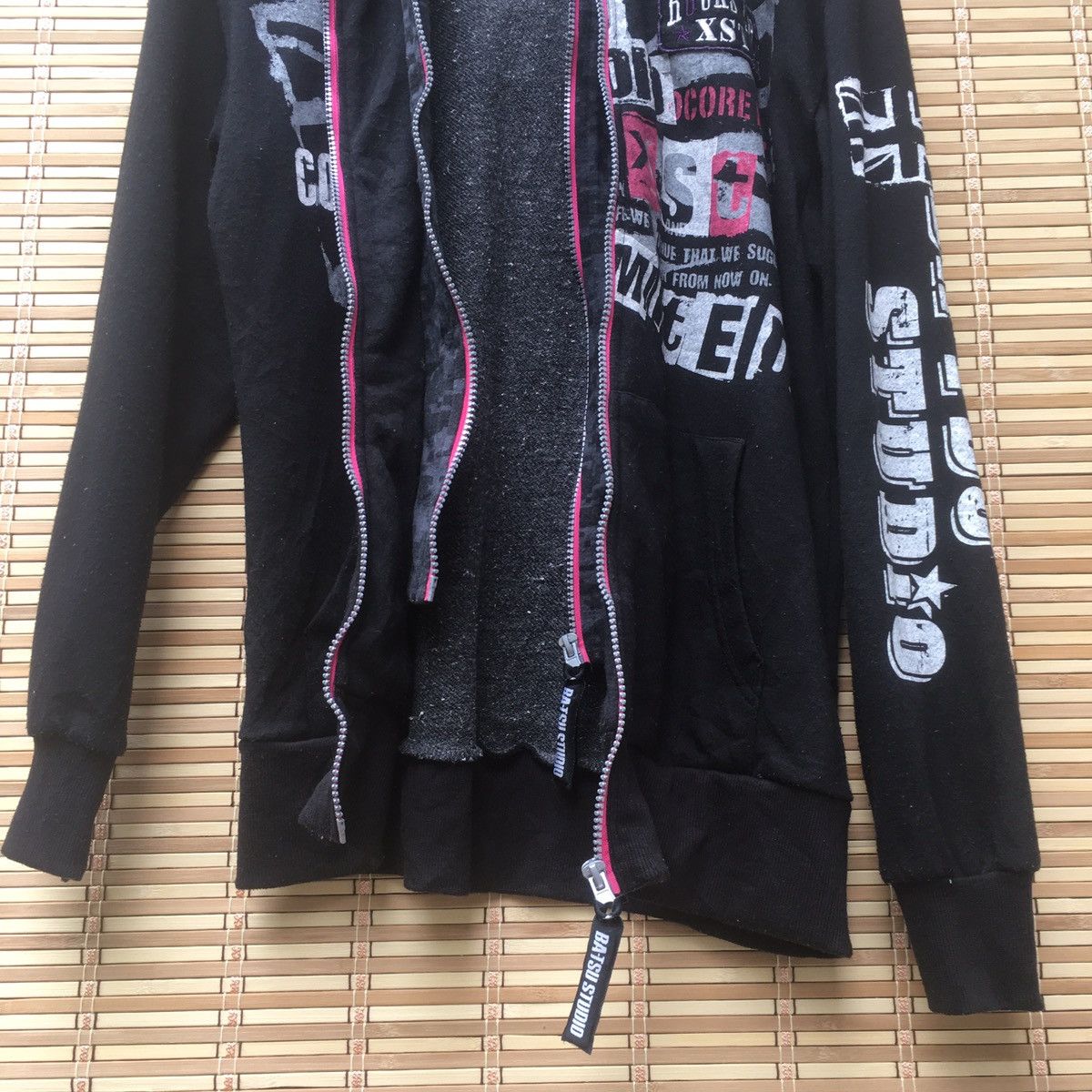 Anime × Japanese Brand Japanese Brand BA-TSU STUDIO Hoodie Size US S / EU 44-46 / 1 - 12 Thumbnail