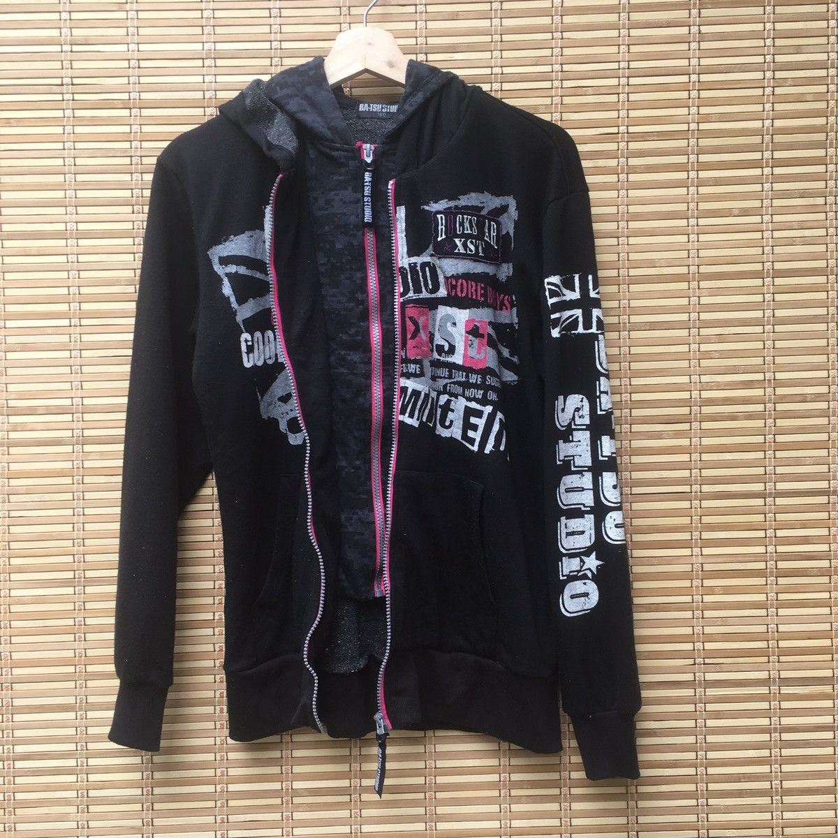 Anime × Japanese Brand Japanese Brand BA-TSU STUDIO Hoodie Size US S / EU 44-46 / 1 - 9 Thumbnail