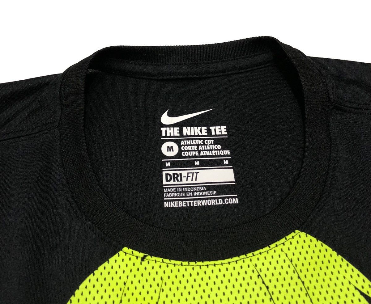 Nike The Nike Tee Athletic Cut Short Sleeves Size US M / EU 48-50 / 2 - 3 Thumbnail