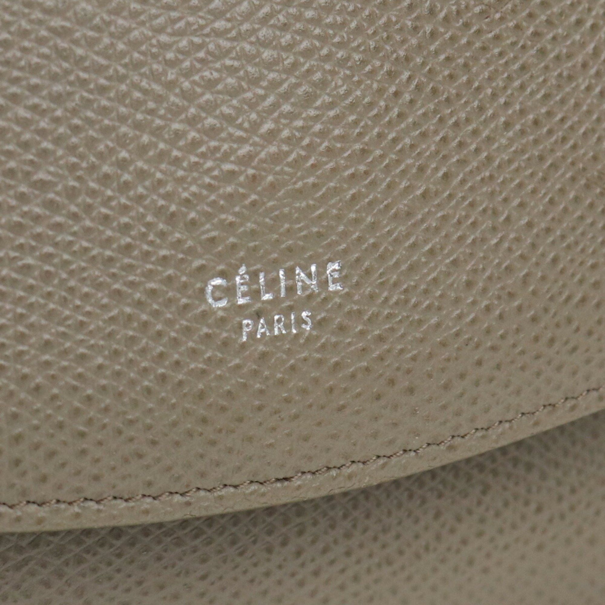 Céline Trotteur shoulder