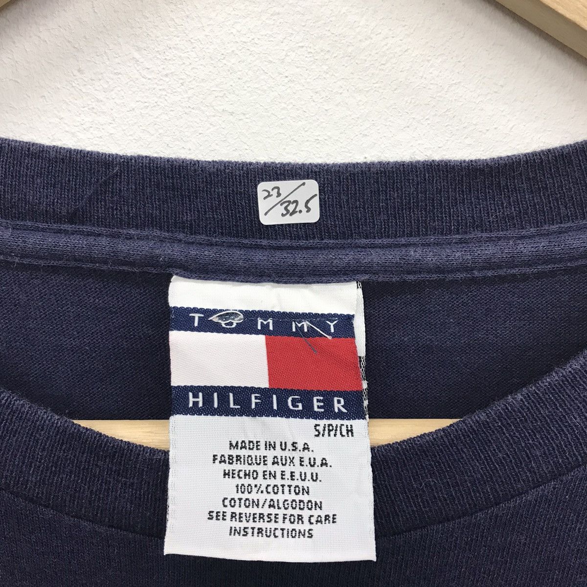 Tommy Hilfiger × Vintage *Rare!! Vintage Tommy Hilfiger Big Graphic Tee Size US XL / EU 56 / 4 - 11 Thumbnail