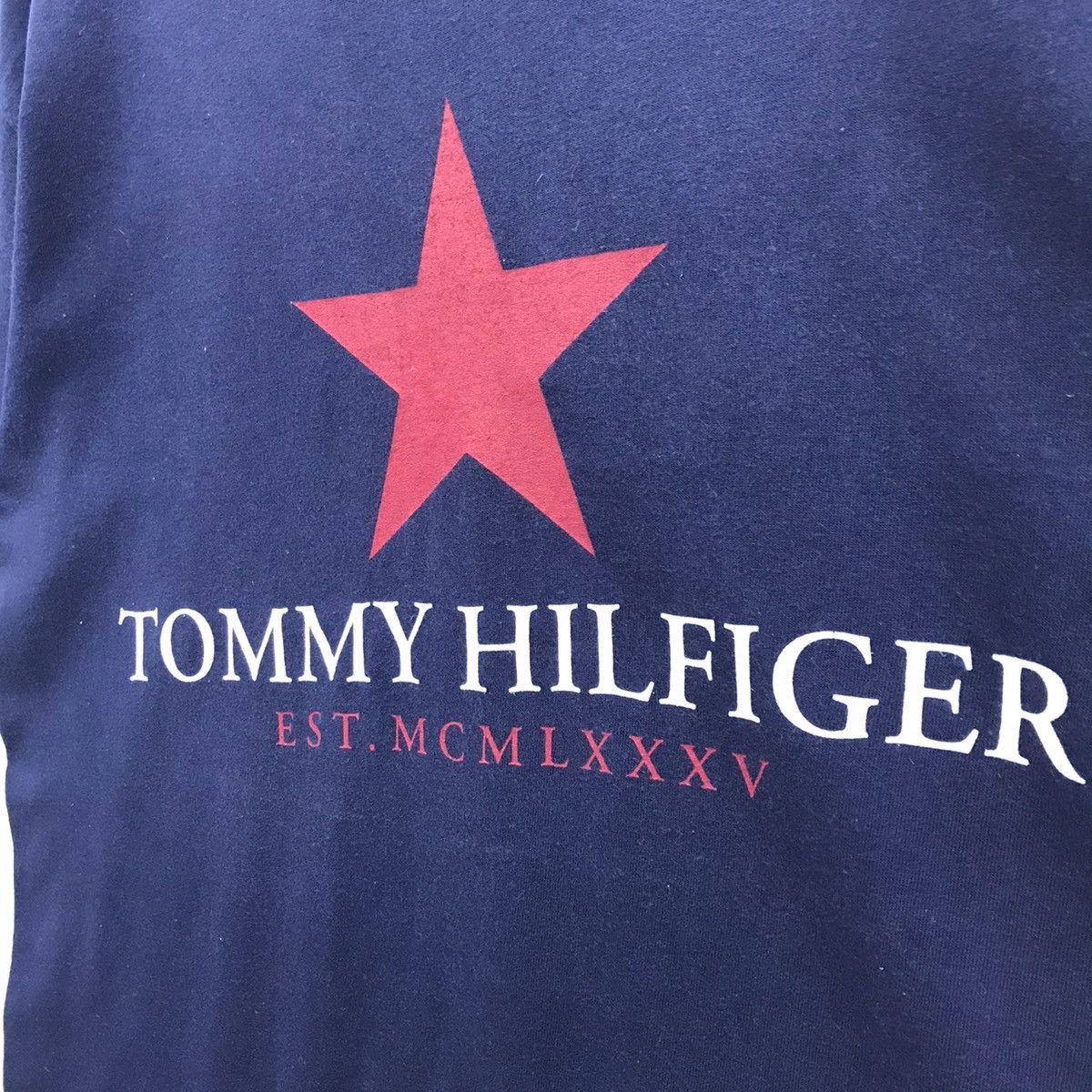 Tommy Hilfiger × Vintage *Rare!! Vintage Tommy Hilfiger Big Graphic Tee Size US XL / EU 56 / 4 - 8 Thumbnail