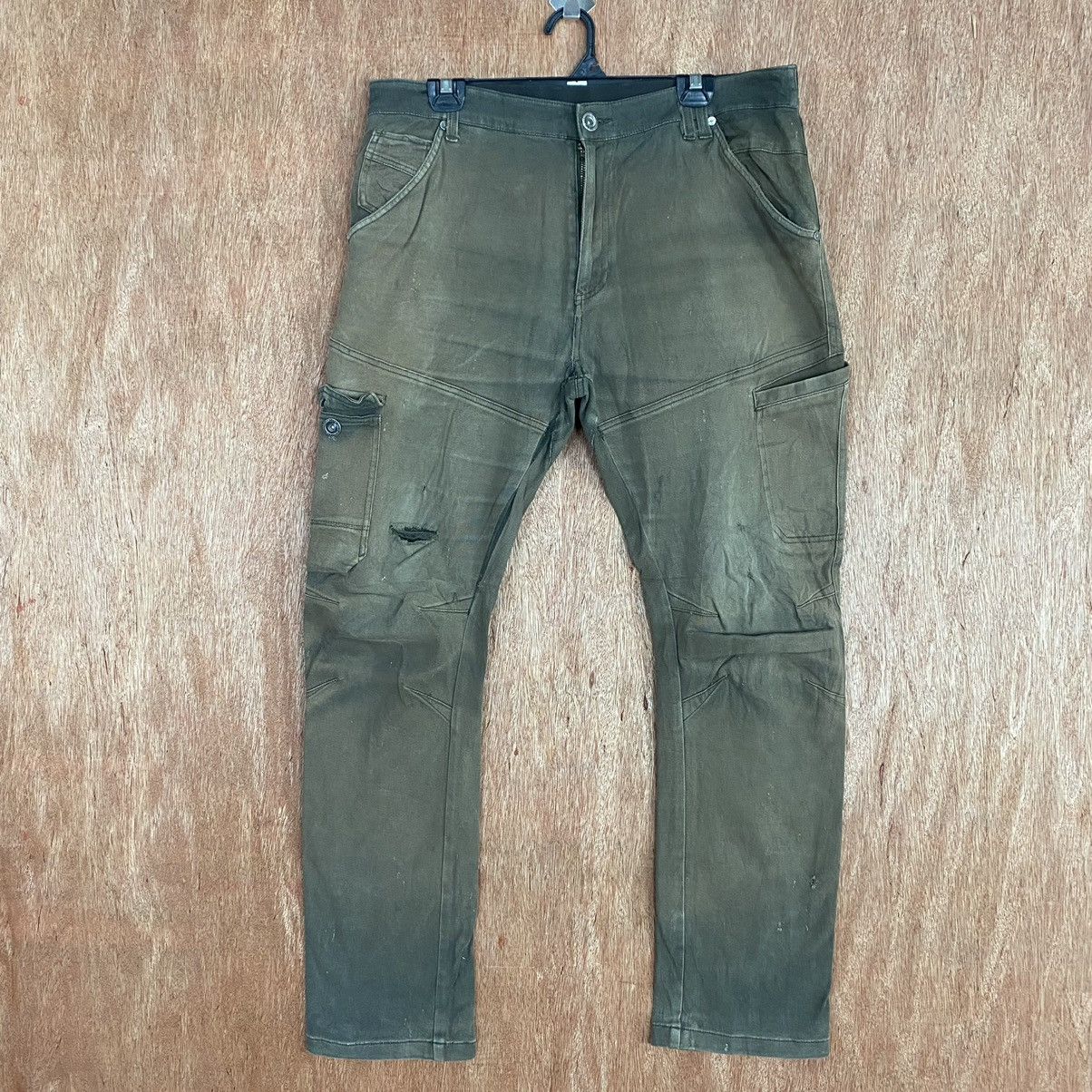 image of Faded Glory Field Core Distressed Faded Multipocket Cargo Pants C795 in Green/Brown, Men's (Size 33