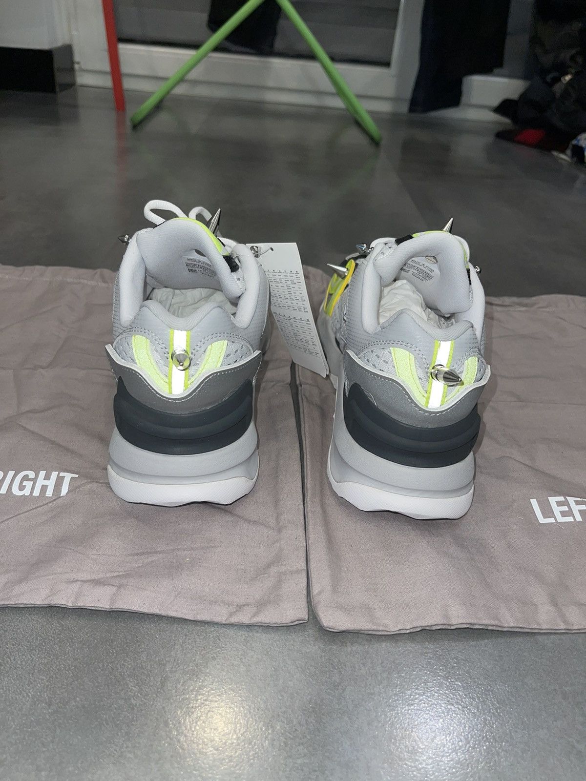 Vetements !DS! SS19 Vetements Spike Runner 400 Low-Top Sneakers Size US 8.5 / EU 41-42 - 13 Thumbnail