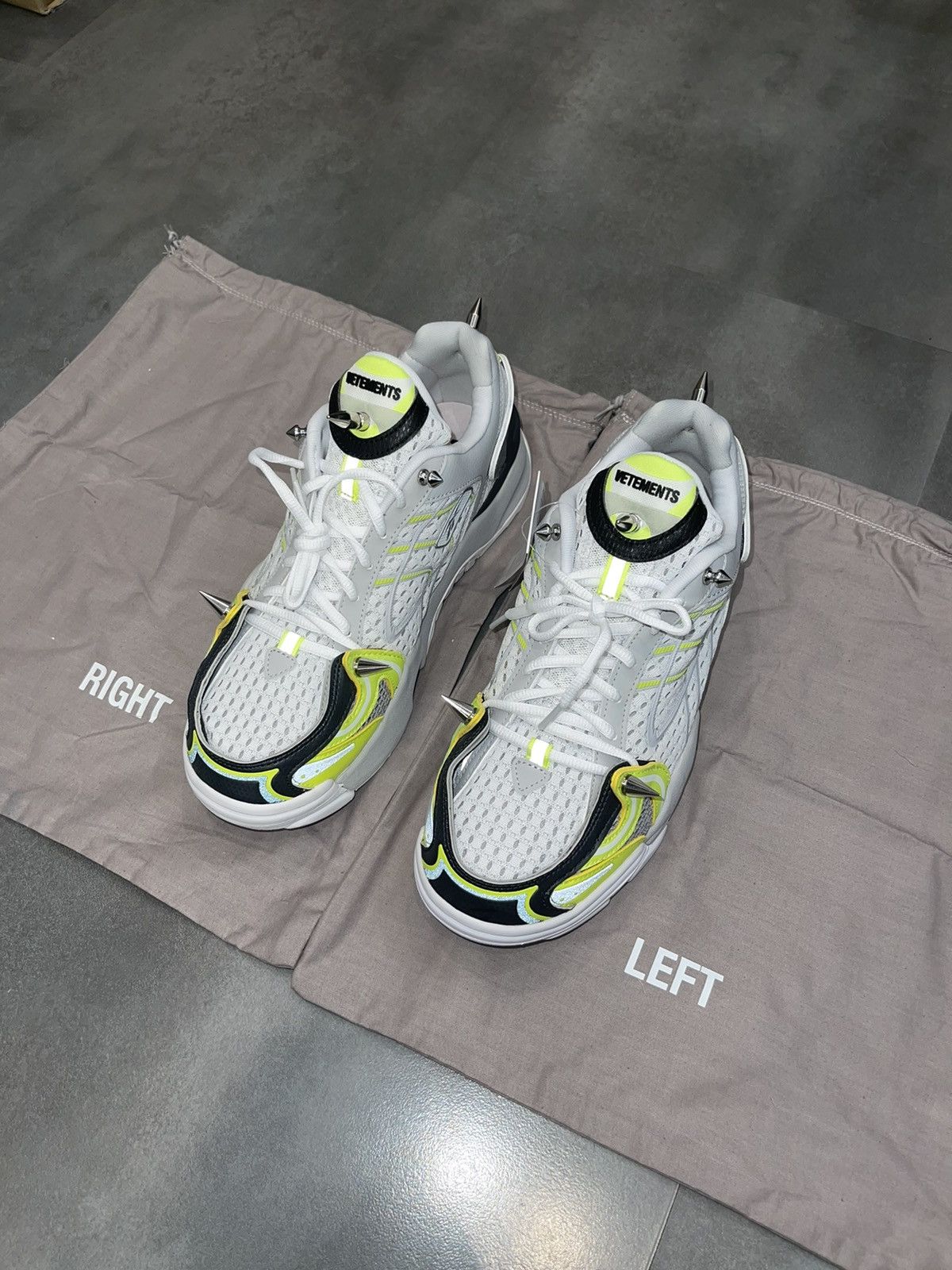 Vetements !DS! SS19 Vetements Spike Runner 400 Low-Top Sneakers Size US 8.5 / EU 41-42 - 2 Thumbnail