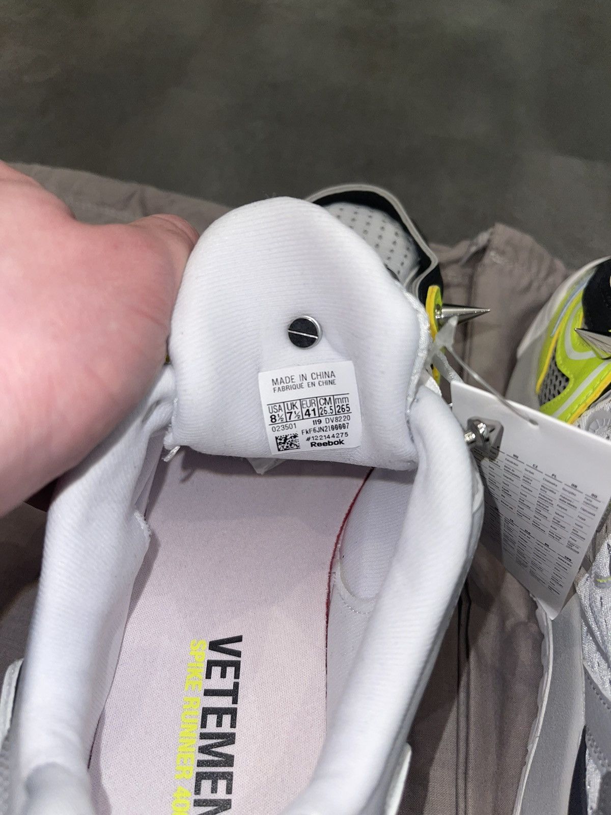 Vetements !DS! SS19 Vetements Spike Runner 400 Low-Top Sneakers Size US 8.5 / EU 41-42 - 17 Thumbnail