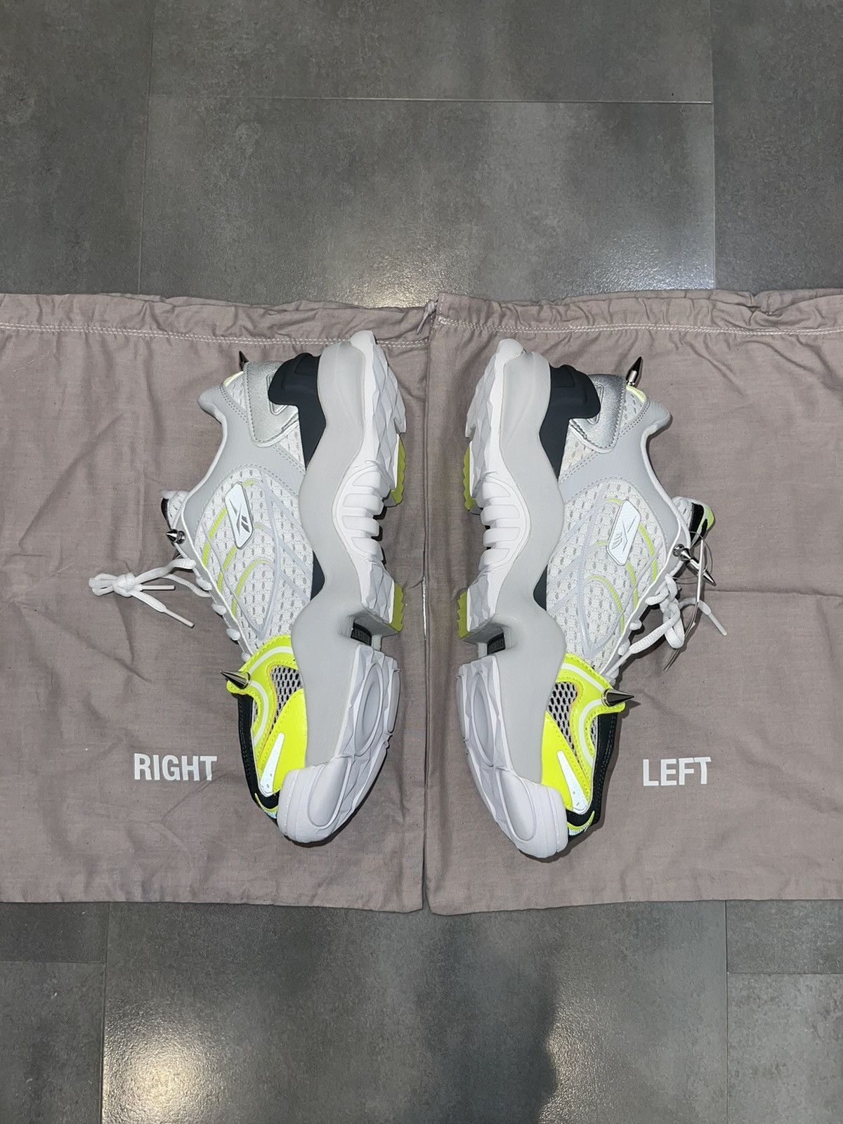 Vetements !DS! SS19 Vetements Spike Runner 400 Low-Top Sneakers Size US 8.5 / EU 41-42 - 8 Thumbnail