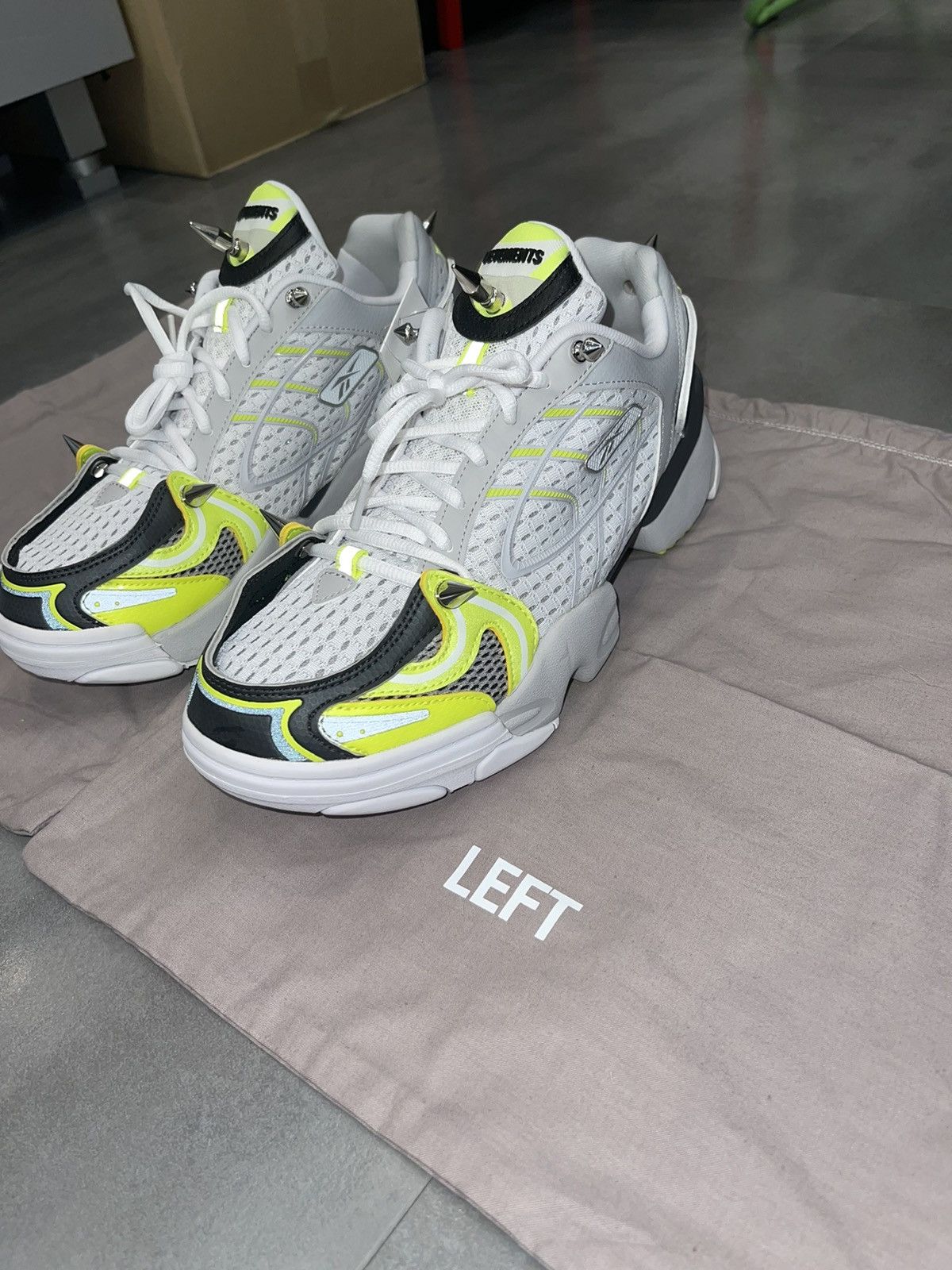 Vetements !DS! SS19 Vetements Spike Runner 400 Low-Top Sneakers Size US 8.5 / EU 41-42 - 4 Thumbnail