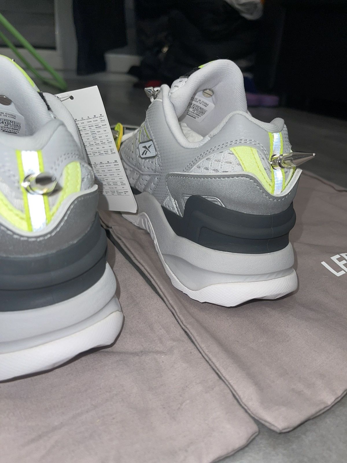 Vetements !DS! SS19 Vetements Spike Runner 400 Low-Top Sneakers Size US 8.5 / EU 41-42 - 14 Thumbnail