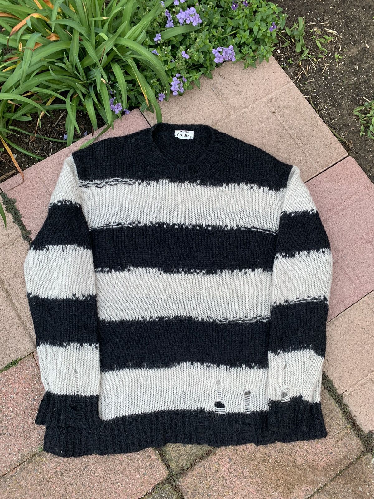 Acne Studios RARE GRAIL acne studios Cobain distressed mohair sweater Size US XL / EU 56 / 4 - 1 Thumbnail