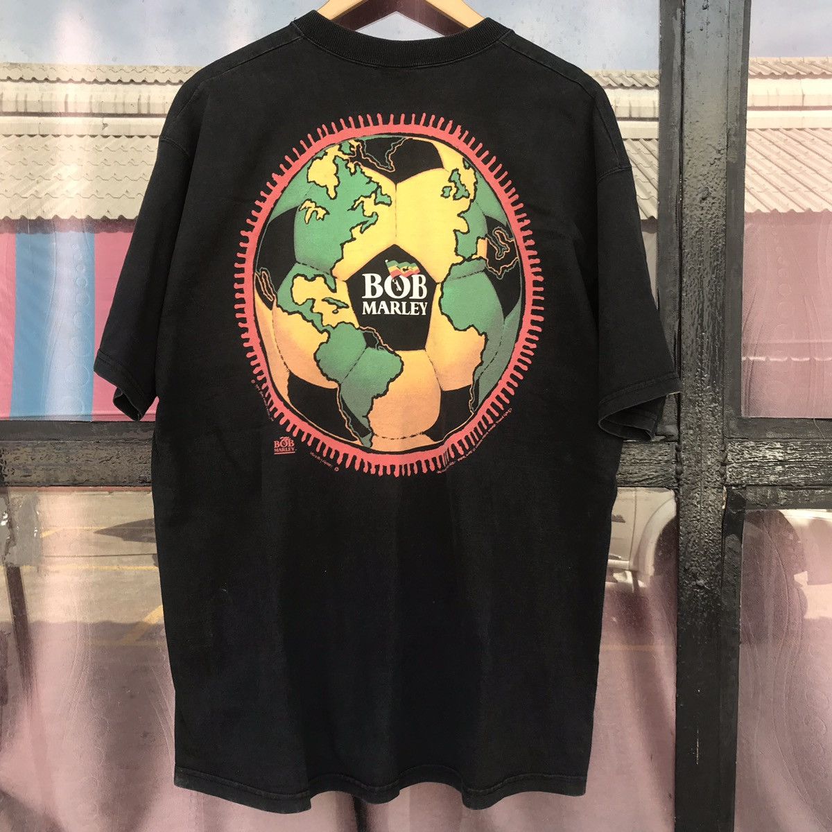 Liquid Blue × Rap Tees × Vintage Vintage Bob Marley Rasta Legend Reggae Tee 90s Size US XL / EU 56 / 4 - 2 Thumbnail