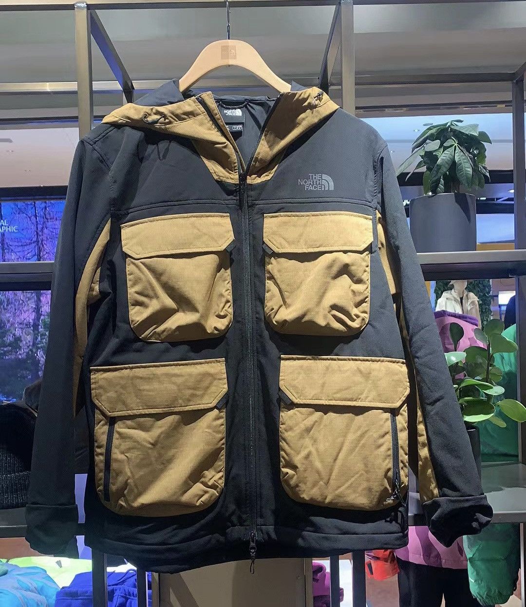 Kazuki Kuraishi × The North Face Urban Exploration M D6 Fleece Full Zip Black/Khaki Size US M / EU 48-50 / 2 - 14 Thumbnail