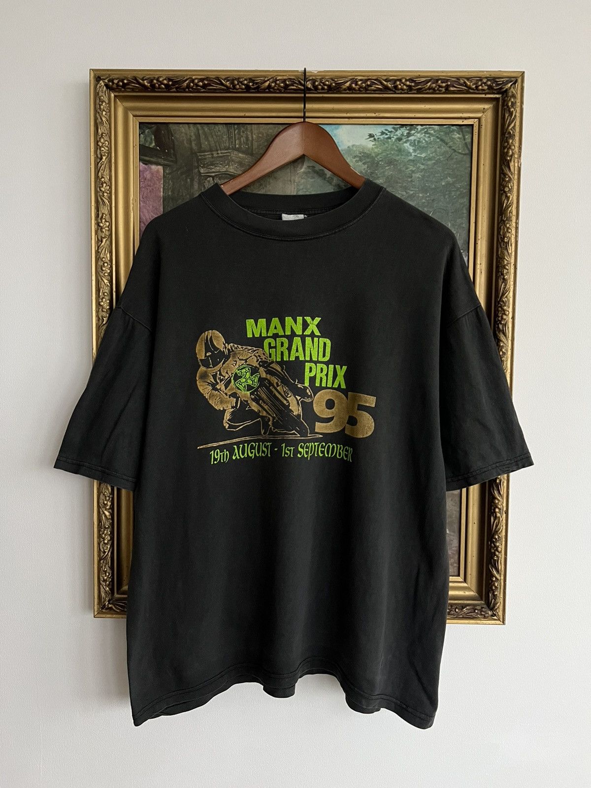 Vintage 1995 Manx Grand Prix 95 Moto Racing Faded Black Tee