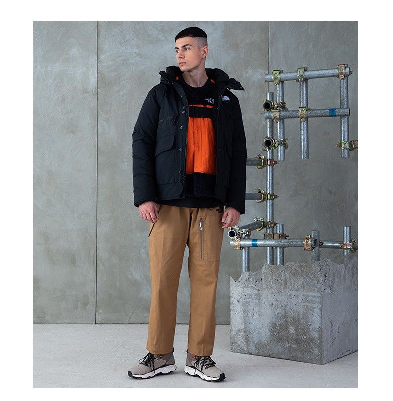 Kazuki Kuraishi × The North Face Urban Exploration Kazuki Mountain Down JACKET Navy Size US M / EU 48-50 / 2 - 3 Thumbnail