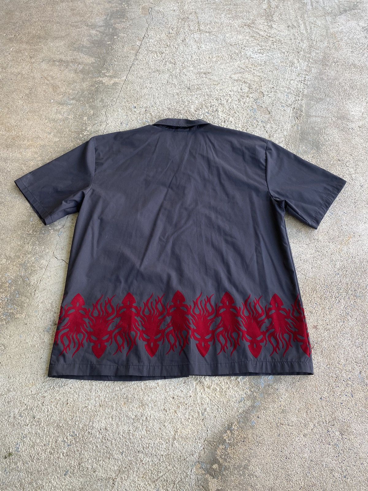 Japanese Brand × Vintage Vintage Y2K Tribal Skull Flame Button Up Oversized Shirt Size US XL / EU 56 / 4 - 4 Thumbnail
