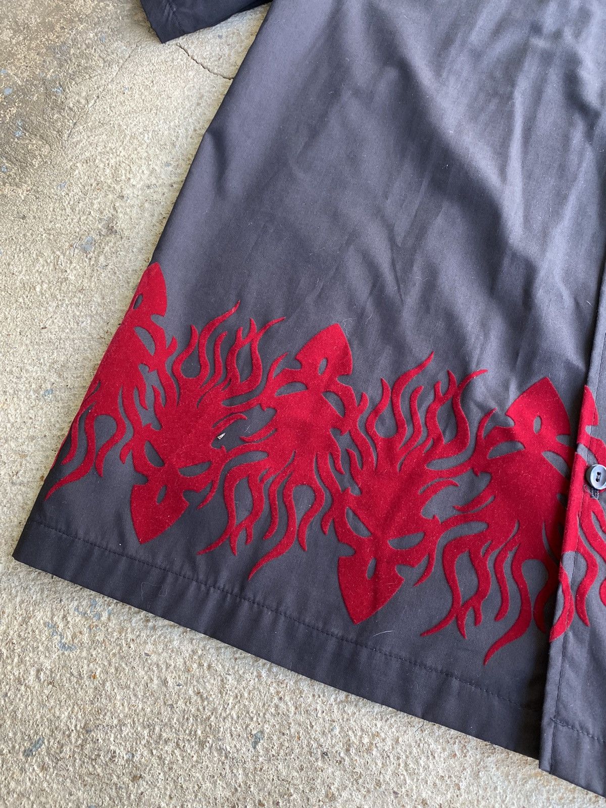 Japanese Brand × Vintage Vintage Y2K Tribal Skull Flame Button Up Oversized Shirt Size US XL / EU 56 / 4 - 2 Thumbnail