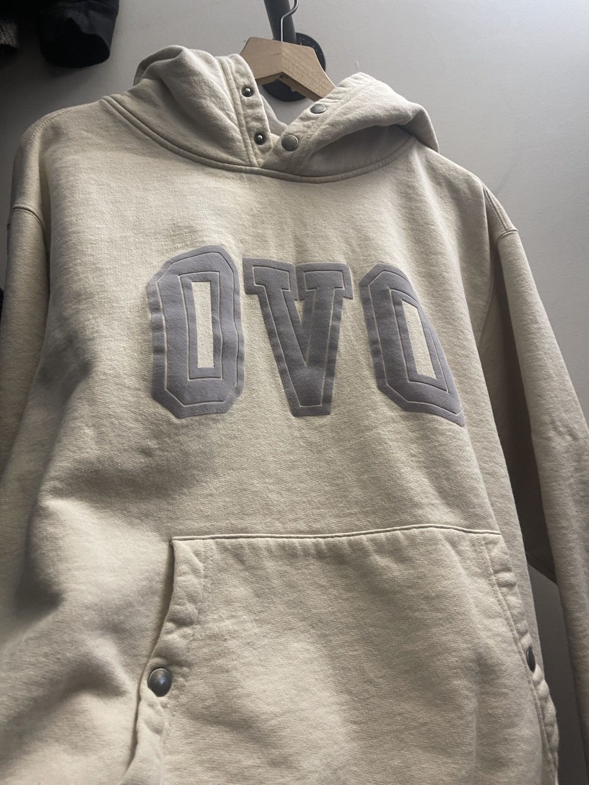 October's Very Own OVO OCTOBERS VERY OWN FLEECE SNAP HOODIE STONE HEAVYWEIGHT L Size US L / EU 52-54 / 3 - 4 Thumbnail