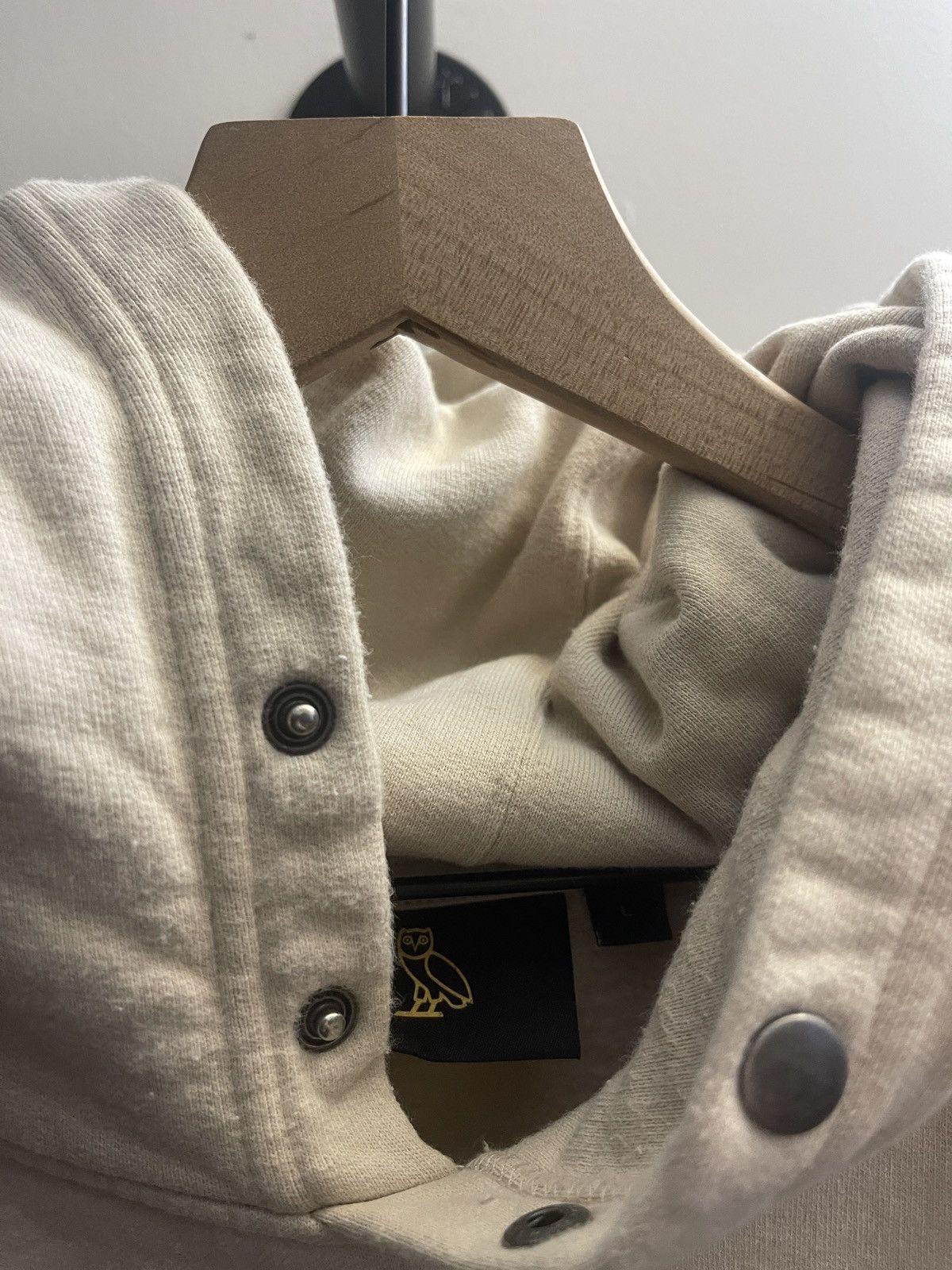 October's Very Own OVO OCTOBERS VERY OWN FLEECE SNAP HOODIE STONE HEAVYWEIGHT L Size US L / EU 52-54 / 3 - 6 Thumbnail