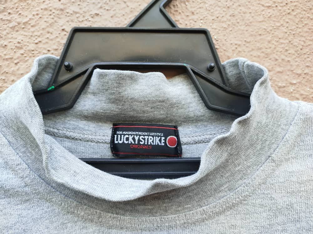 Vintage Vintage Lucky Strike Turtleneck Long Sleeve T Size US M / EU 48-50 / 2 - 2 Thumbnail