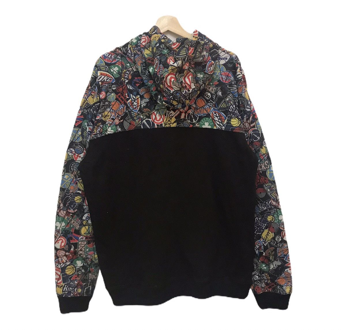Japanese Brand × NBA × Vintage Vintage NBA HOODIE Sweatshirt Full Print Size US XXL / EU 58 / 5 - 2 Thumbnail