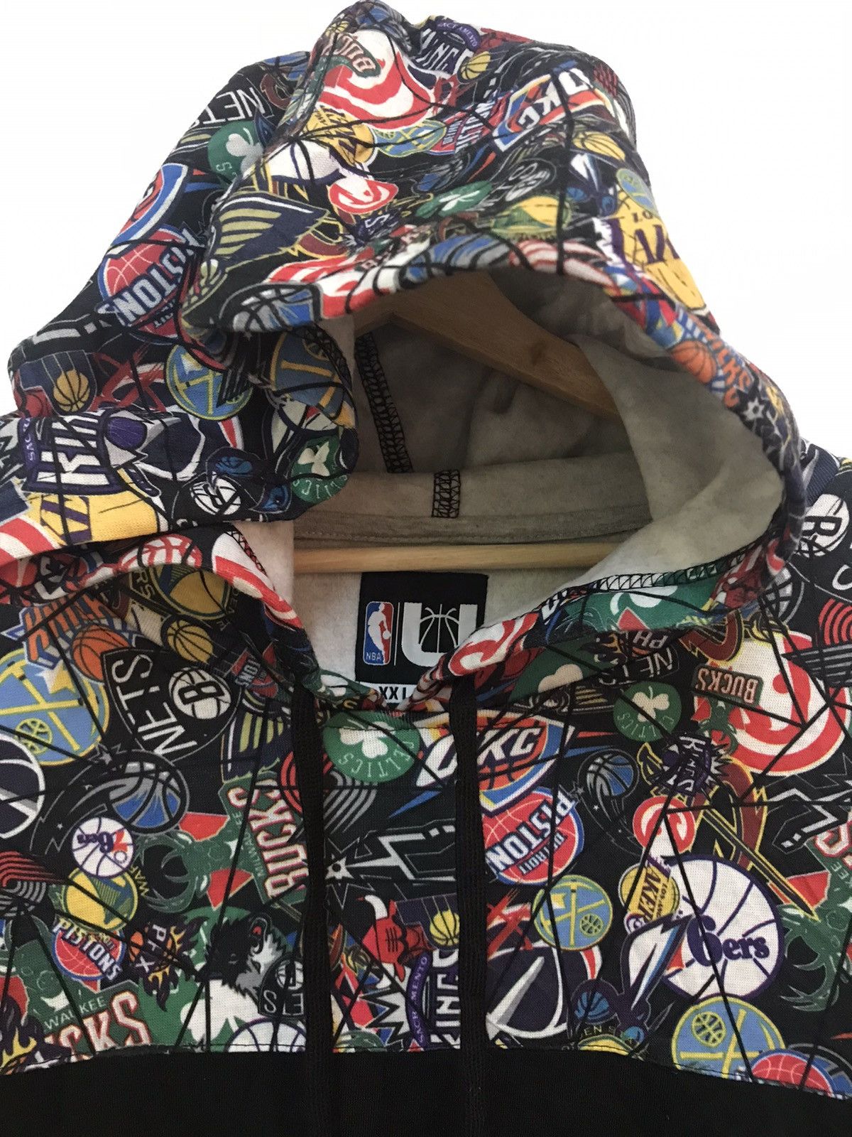 Japanese Brand × NBA × Vintage Vintage NBA HOODIE Sweatshirt Full Print Size US XXL / EU 58 / 5 - 3 Thumbnail