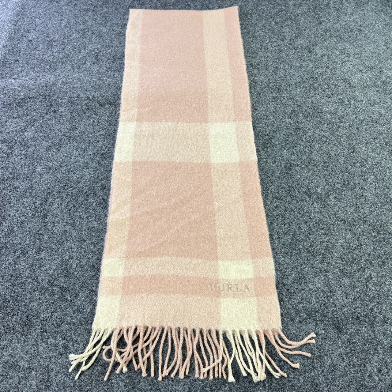 Furla × Vintage FURLA PLAIN SCARVES / MUFFLER / NECKWEAR T701 Size ONE SIZE - 1 Thumbnail