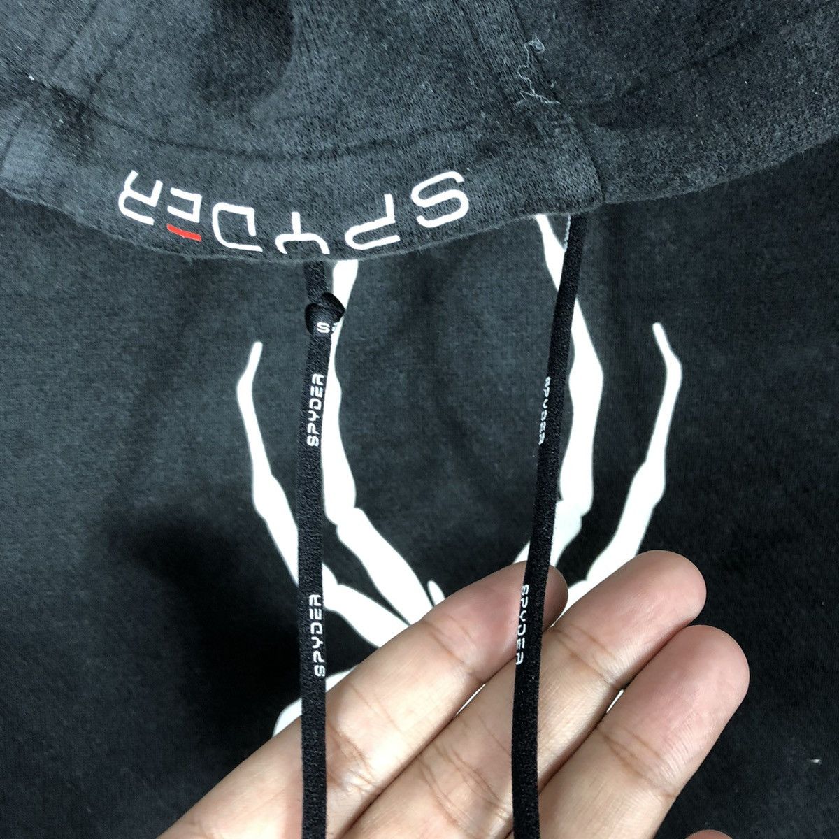 Spyder 🔥OG🔥Rare🔥Vintage Spyder Center Logo Pull Over Hoodie Size US S / EU 44-46 / 1 - 12 Thumbnail