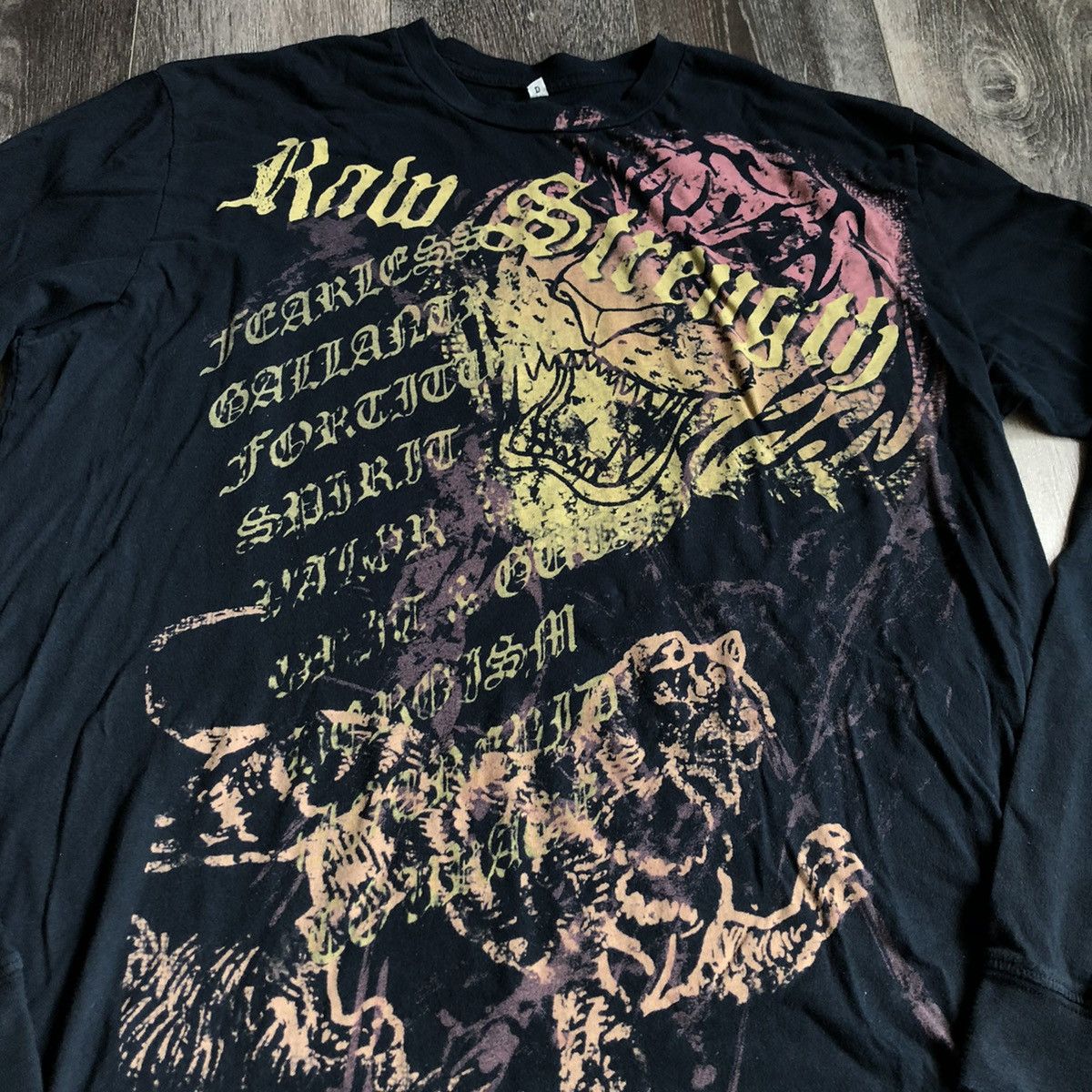 Vintage Vintage 2000s 12 Symbols Raw Strength Graphic Longsleeve Tee Size US XL / EU 56 / 4 - 3 Thumbnail