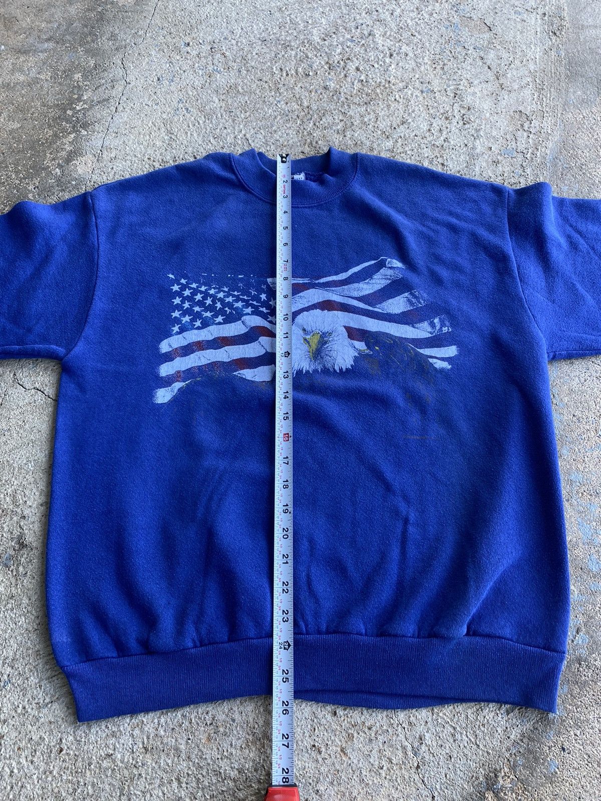 Vintage Vintage 90’s Eagle USA Flag Crewneck Sweatshirt Size US L / EU 52-54 / 3 - 7 Thumbnail