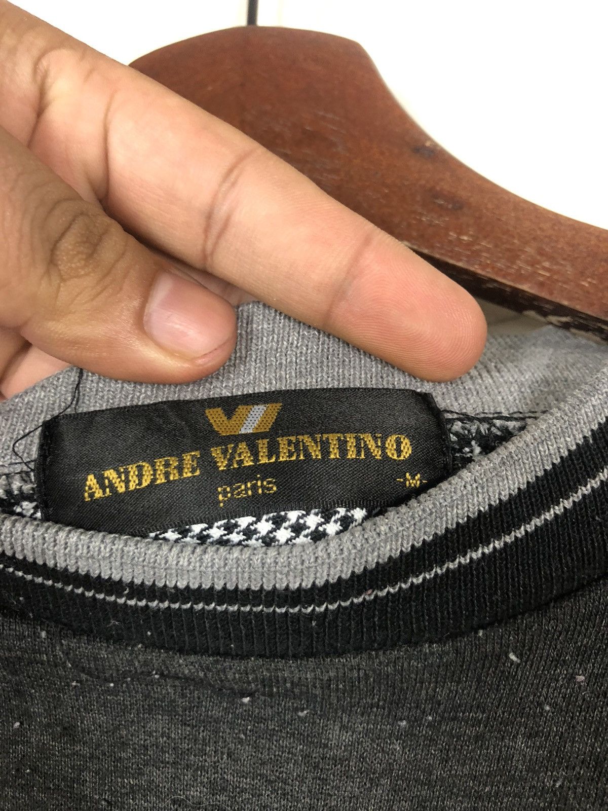 Valentino Andre Valentino Embroideries Sweatshirt Size US M / EU 48-50 / 2 - 7 Thumbnail