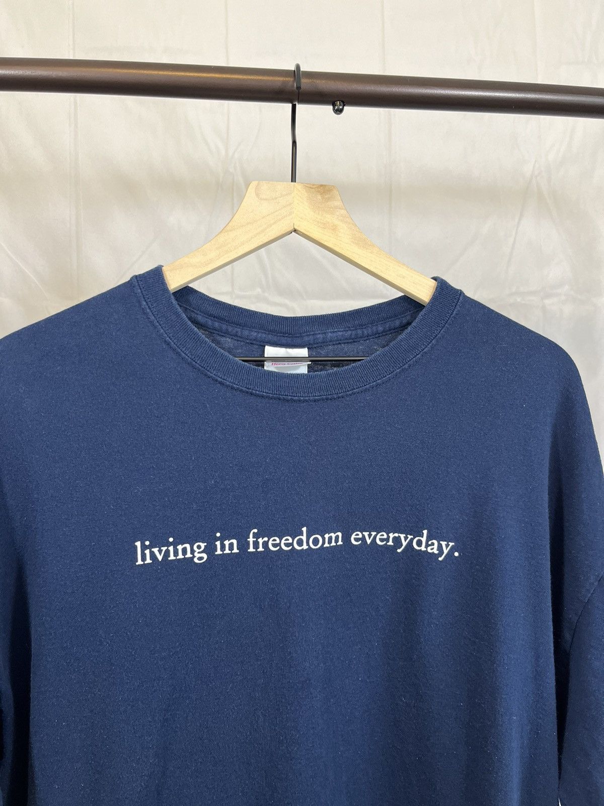 Vintage Living In Freedom Everyday Life Y2K Tee Size US XL / EU 56 / 4 - 4 Thumbnail