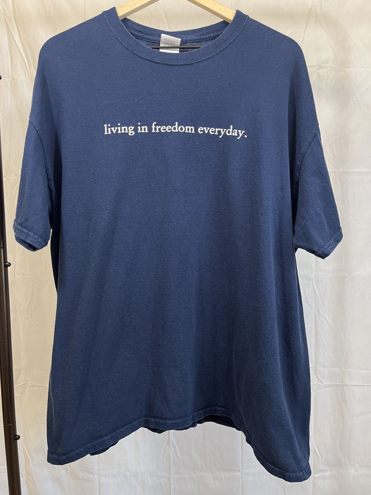Vintage Living In Freedom Everyday Life Y2K Tee Size US XL / EU 56 / 4 - 1 Thumbnail