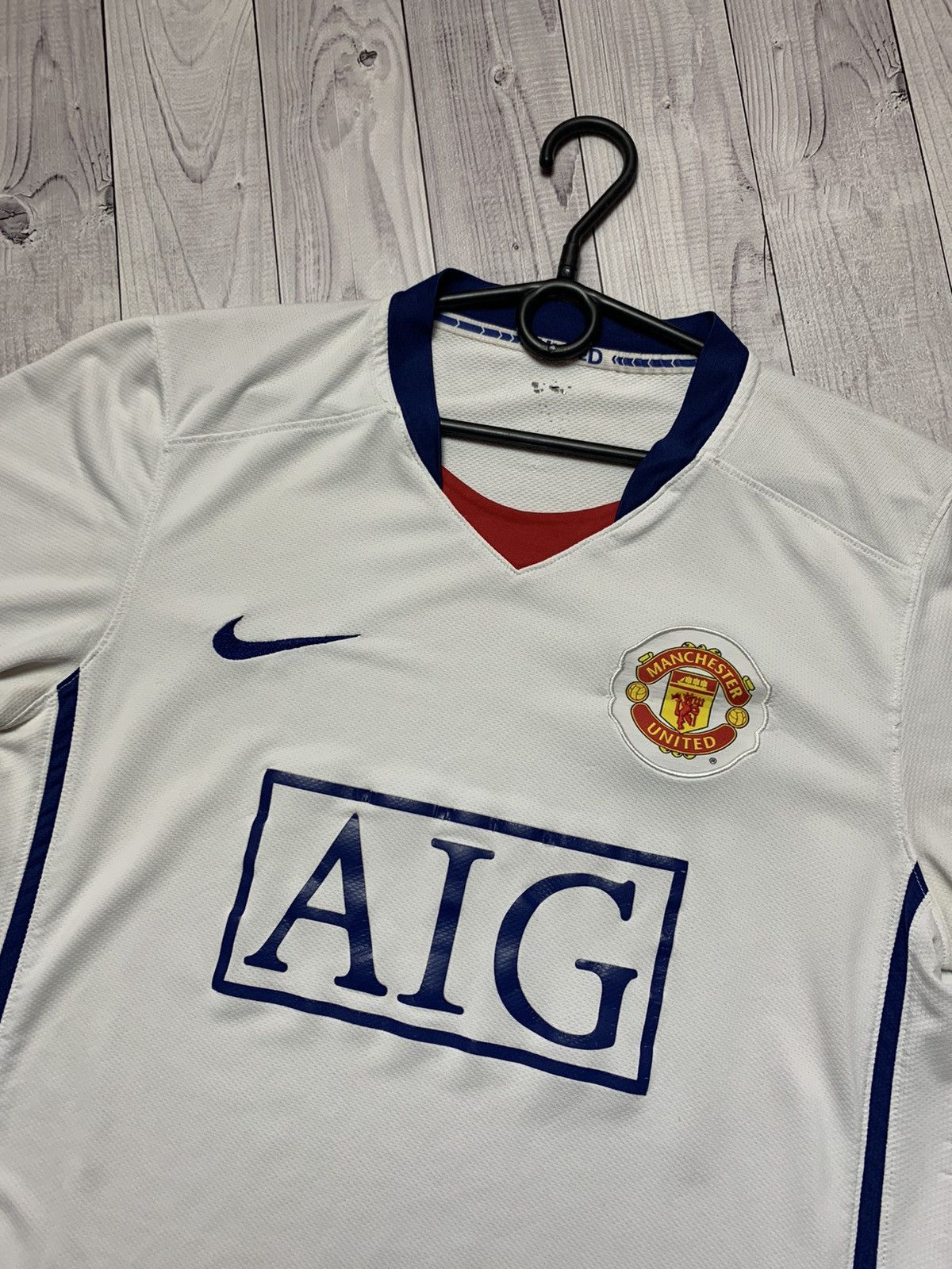 Nike × Vintage Vintage Nike Manchester United soccer jersey white size M Size US M / EU 48-50 / 2 - 2 Thumbnail