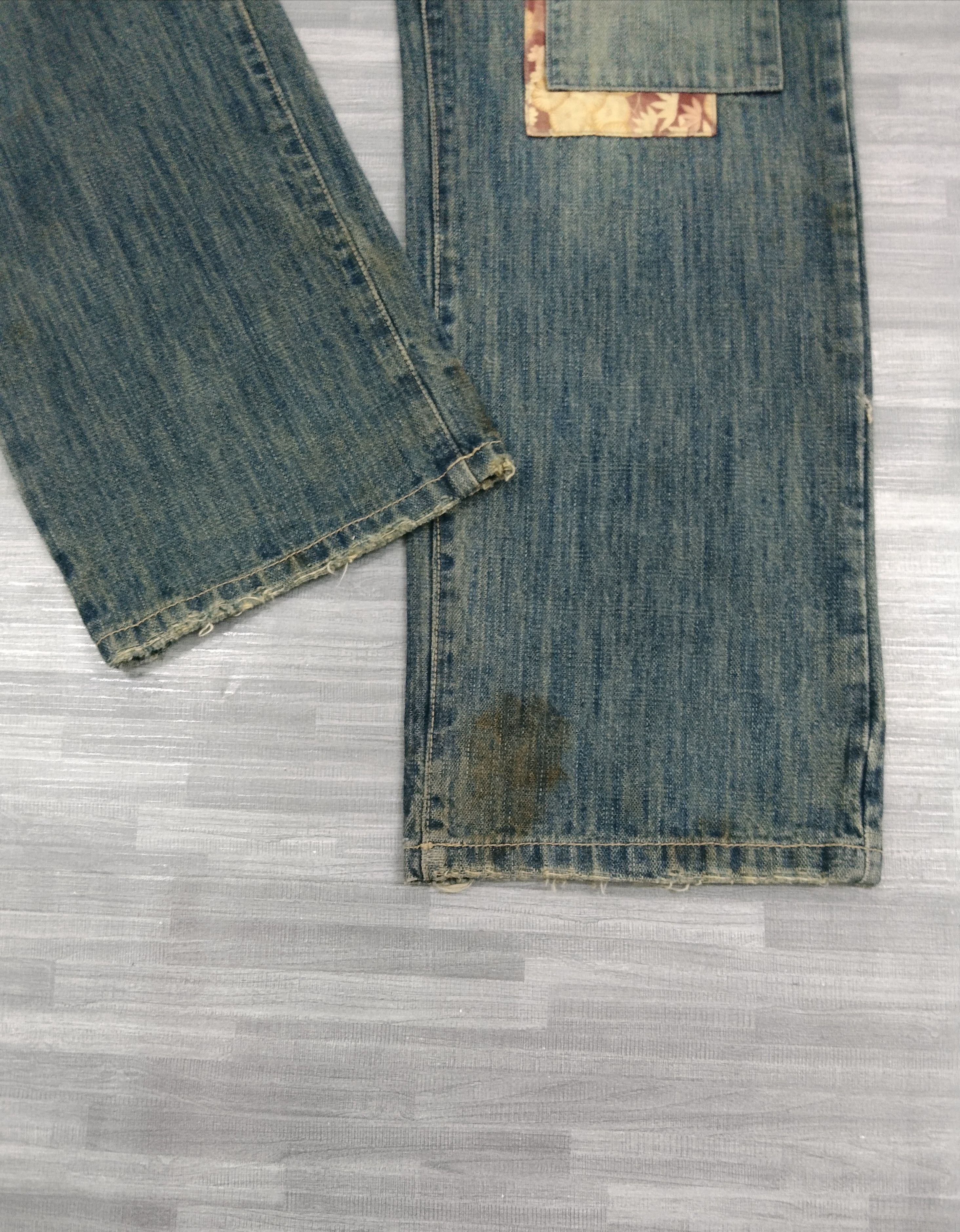 Art Comes First × Japanese Brand INTERNATIONALE DISTRESSED PACTHWORK DENIM PANTS Size US 31 - 9 Thumbnail