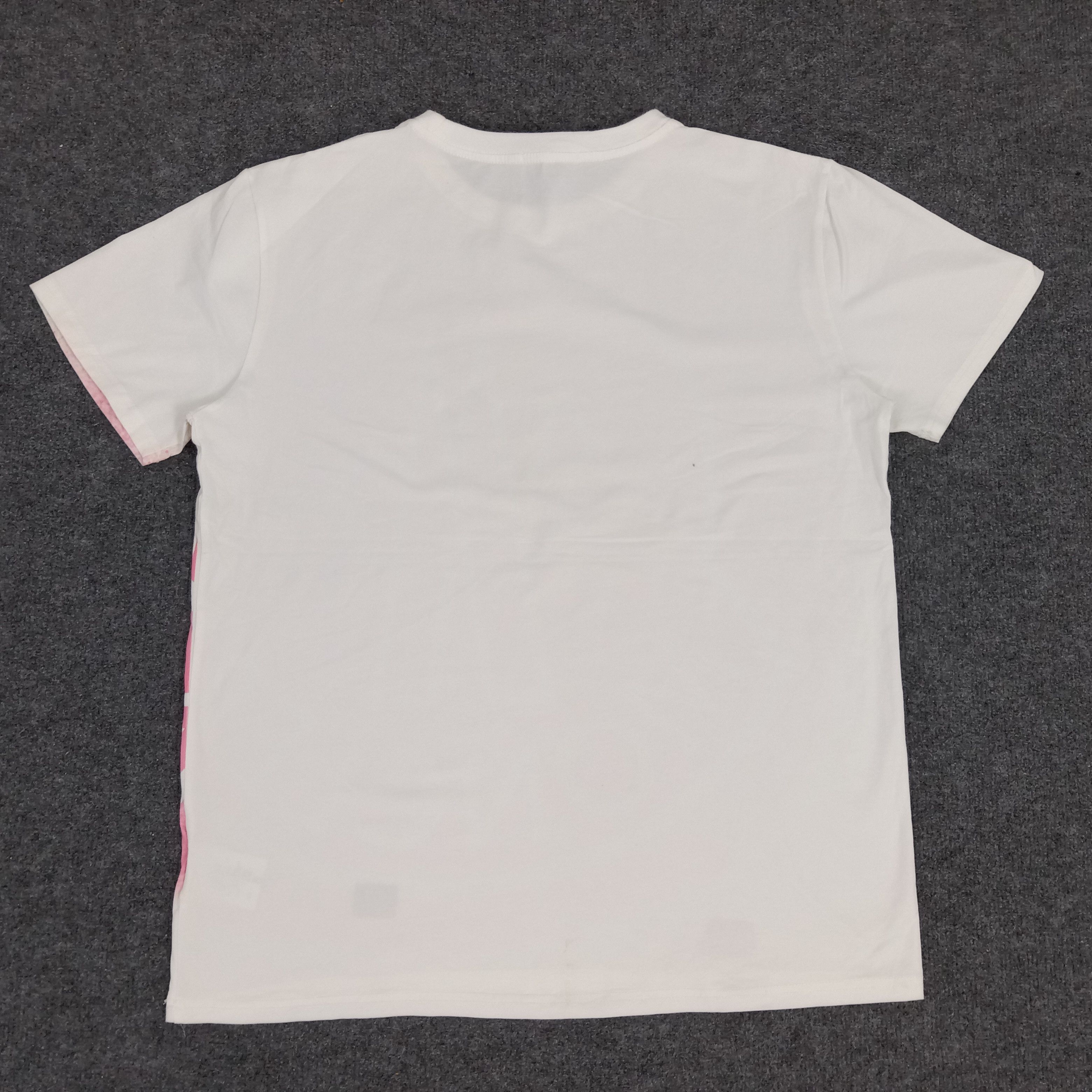 Vintage Italian Brand Moncler Big Design Tshirt Size US L / EU 52-54 / 3 - 3 Thumbnail